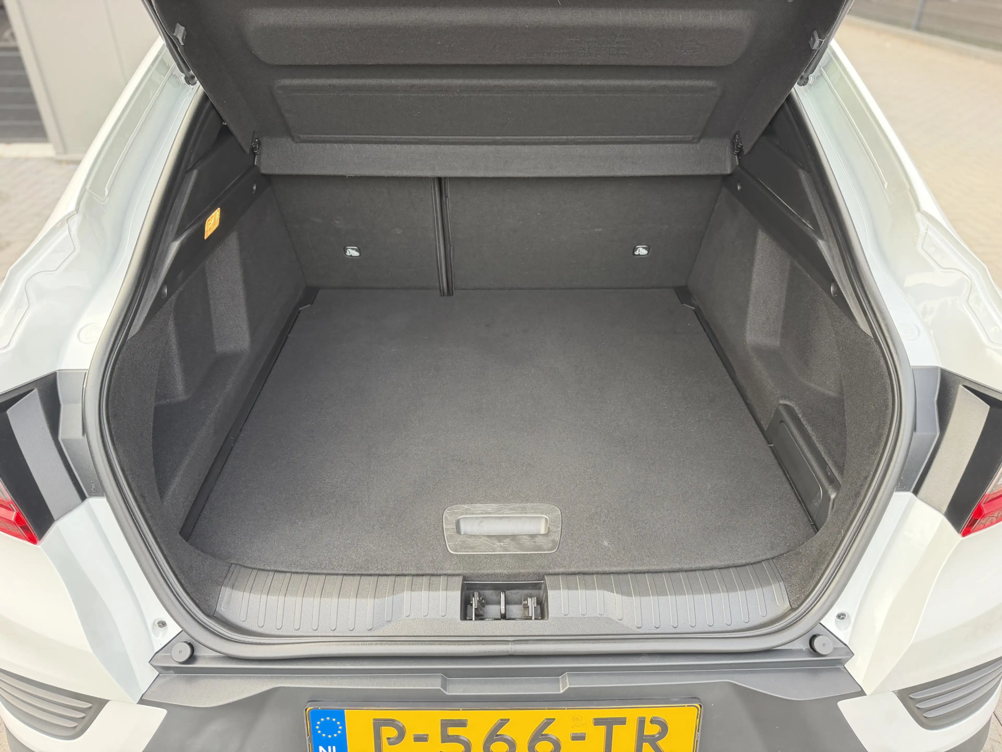 Renault Arkana 1.6 E-Tech Hybrid 145 R.S. Line | Panorama | Leder — photo 11
