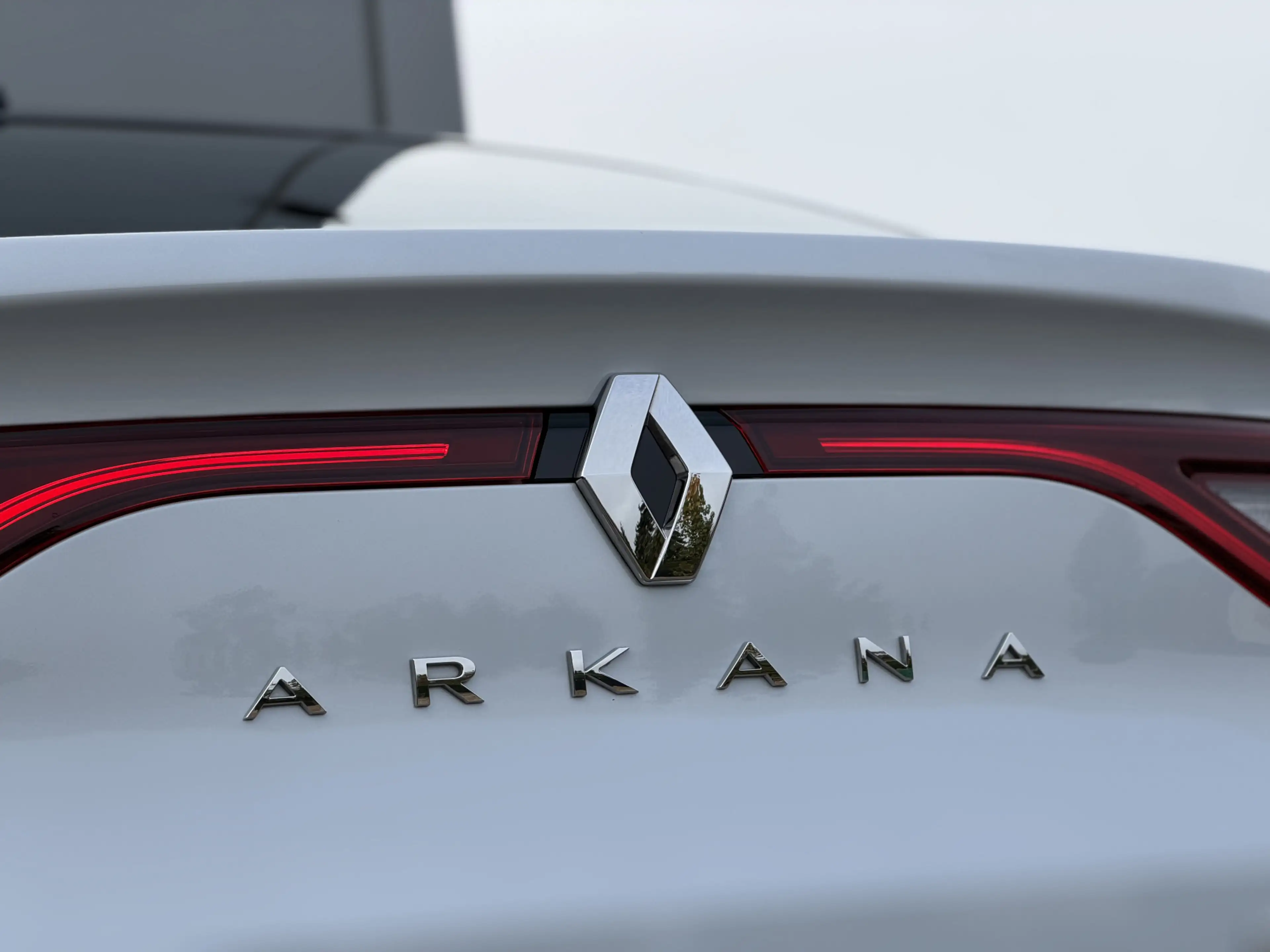 Renault Arkana 1.6 E-Tech Hybrid 145 R.S. Line | Panorama | Leder — photo 14