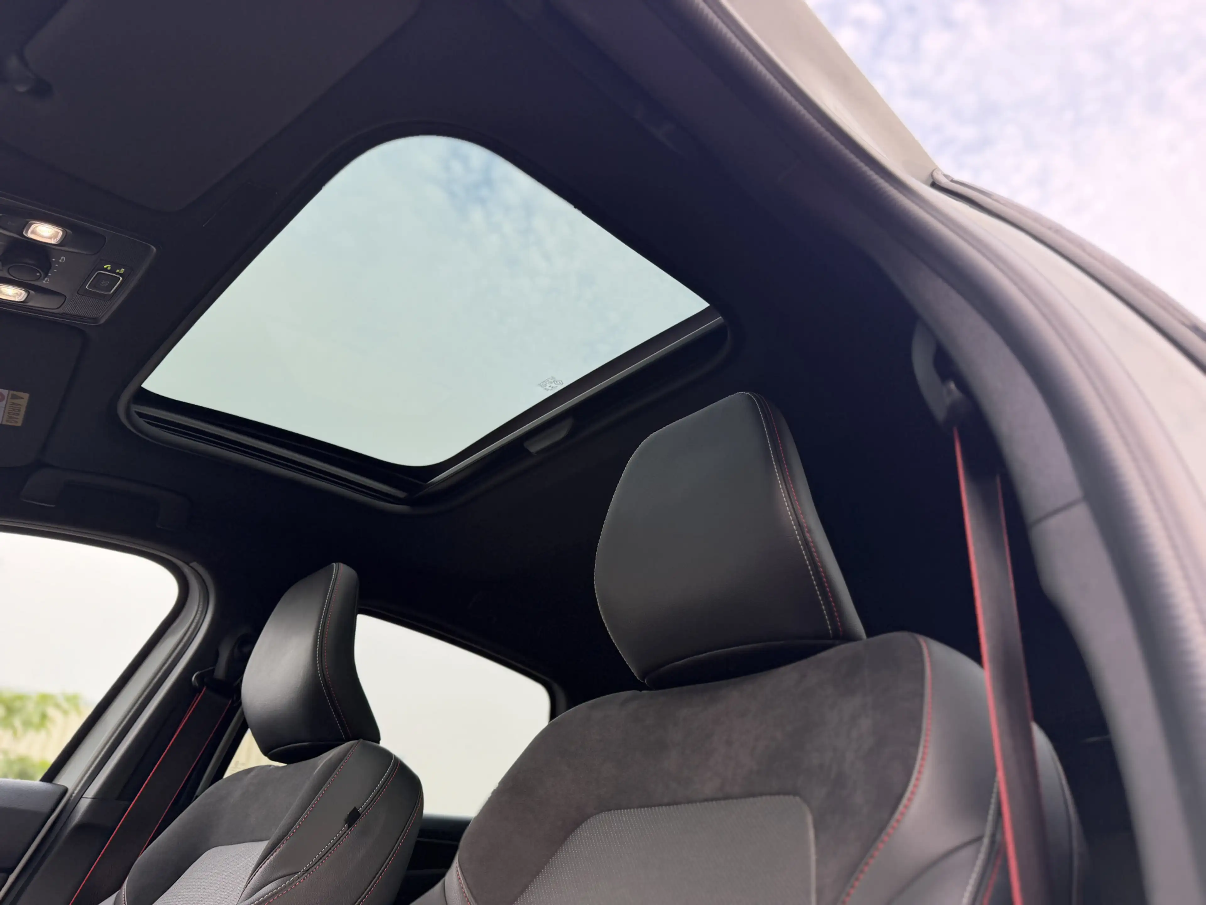 Renault Arkana 1.6 E-Tech Hybrid 145 R.S. Line | Panorama | Leder — photo 9