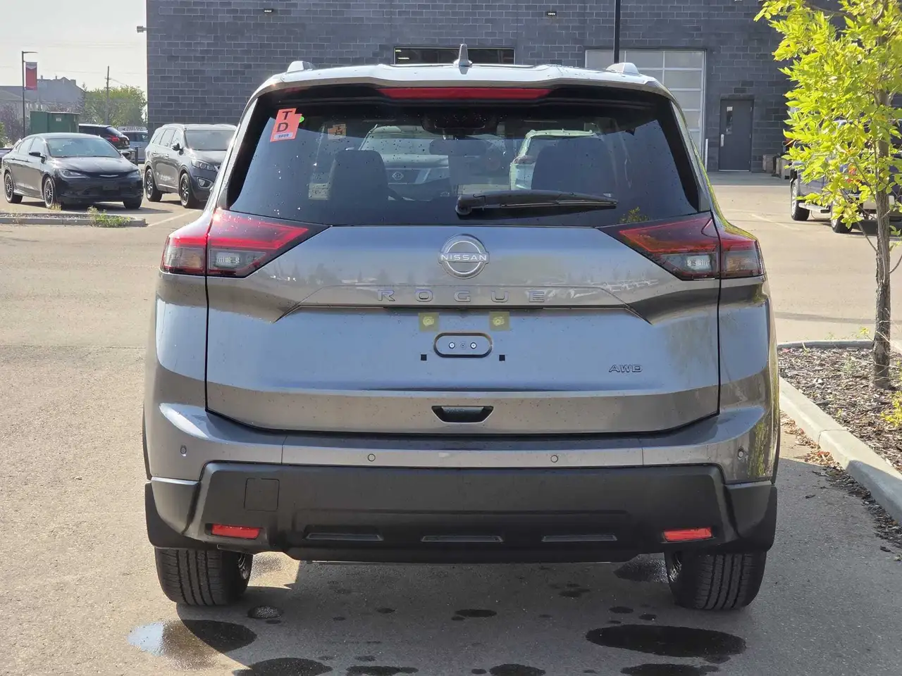 Nissan Rogue снимка Nissan Rogue