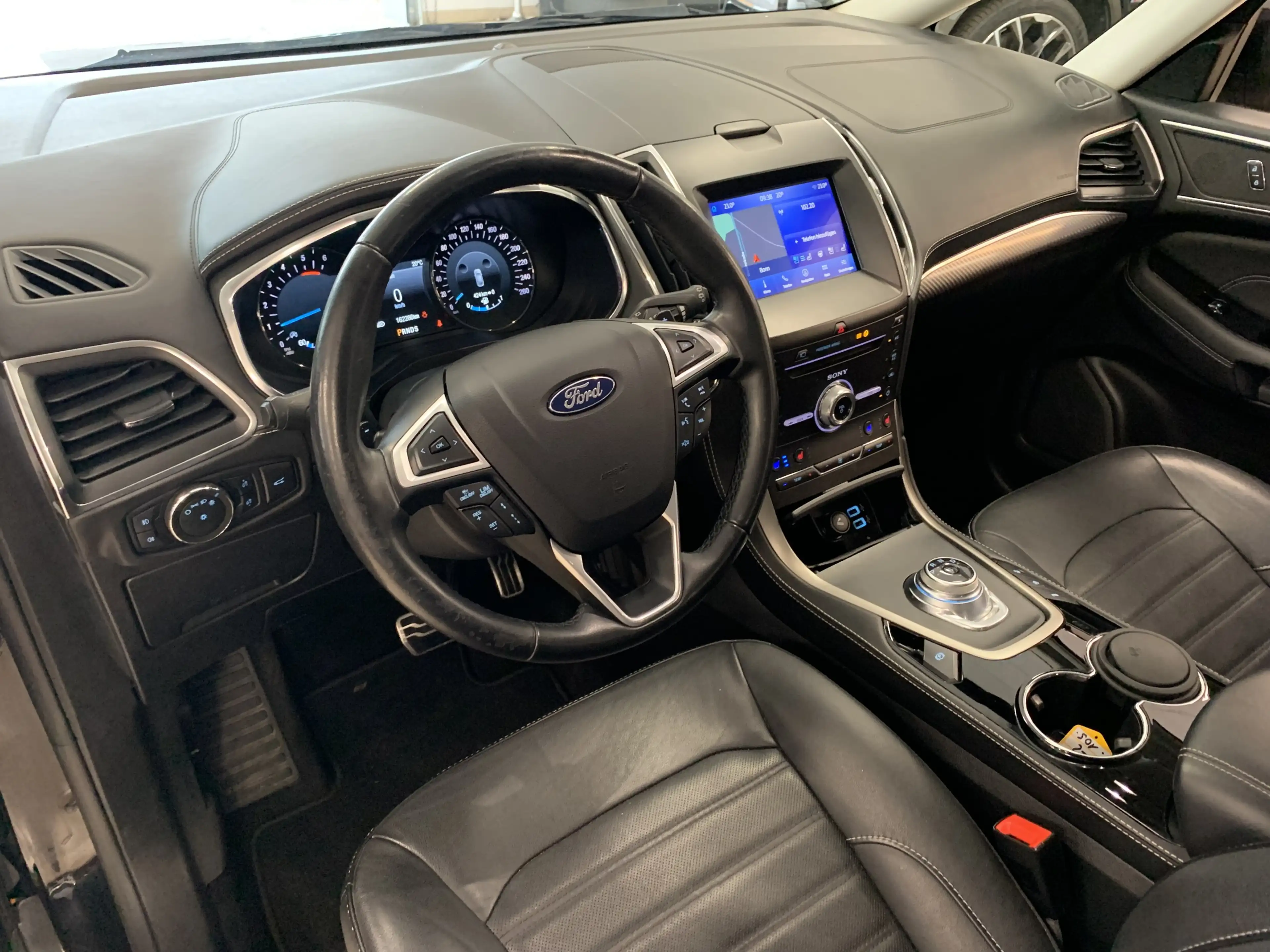 Ford Galaxy Titanium 7-Sitzer AHK Leder Ambientelicht — photo 10