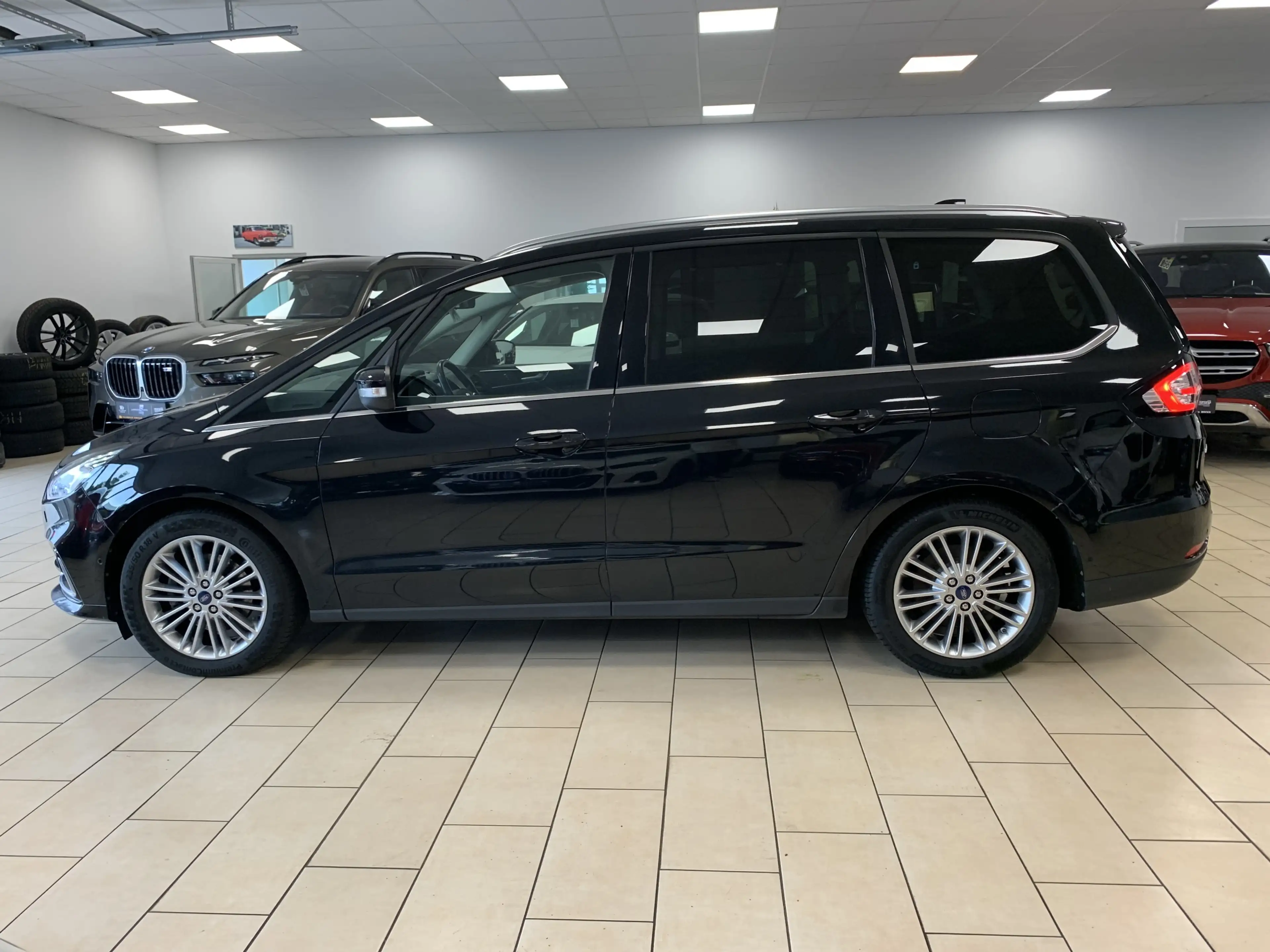 Ford Galaxy Titanium 7-Sitzer AHK Leder Ambientelicht — photo 2