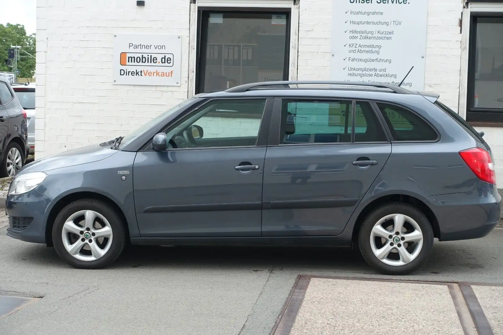 Skoda Fabia Combi Family*SHZ*PDC*TEMPOMAT*ISOFIX*BC*ZV Grau - 2