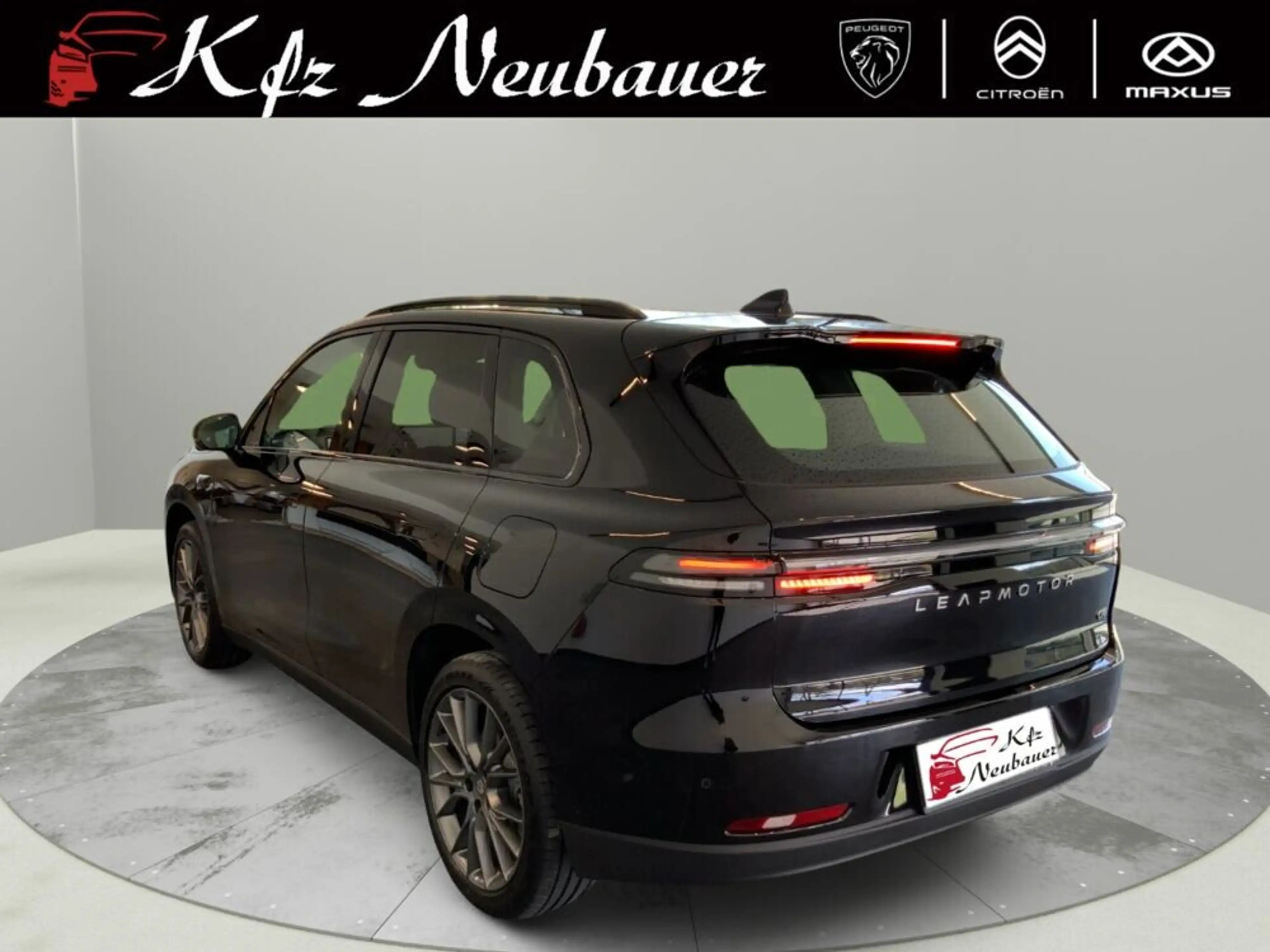 Leapmotor C10 Design Hybrid 974km Reichweite — photo 4