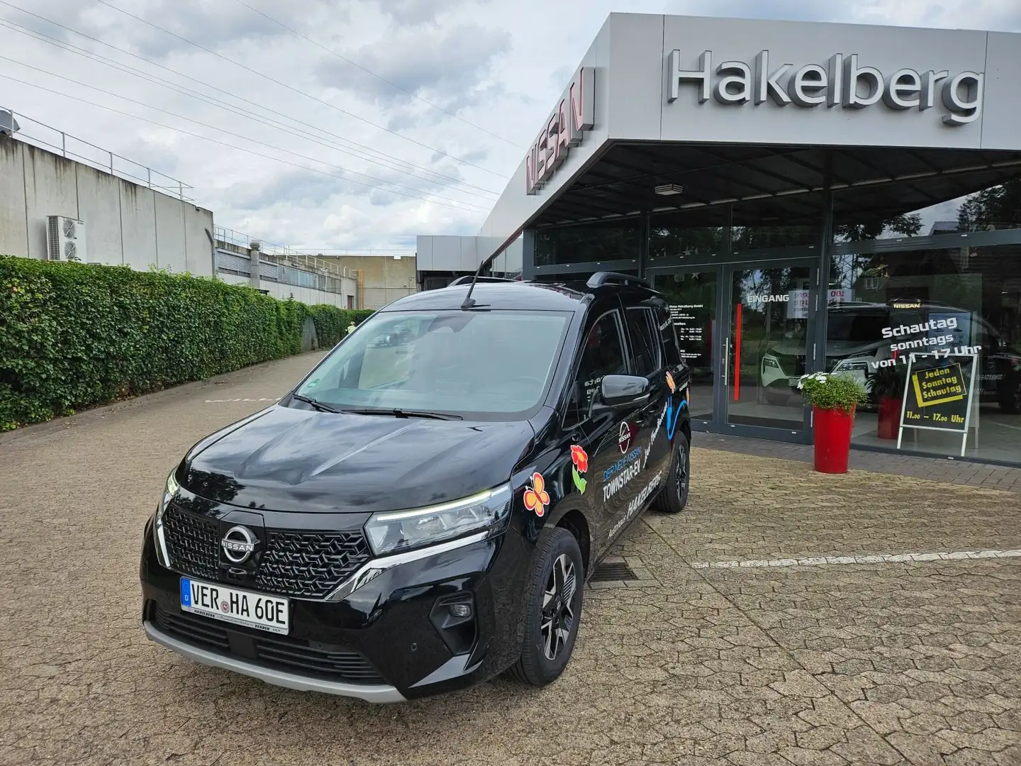 Nissan Townstar EV Tekna-Option Schwarz - 2