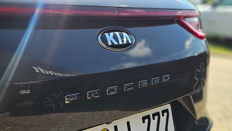 Kia ProCeed / pro_cee'd ProCeed GT Black edt. LED Navi Scheckheft gepfle — photo 10