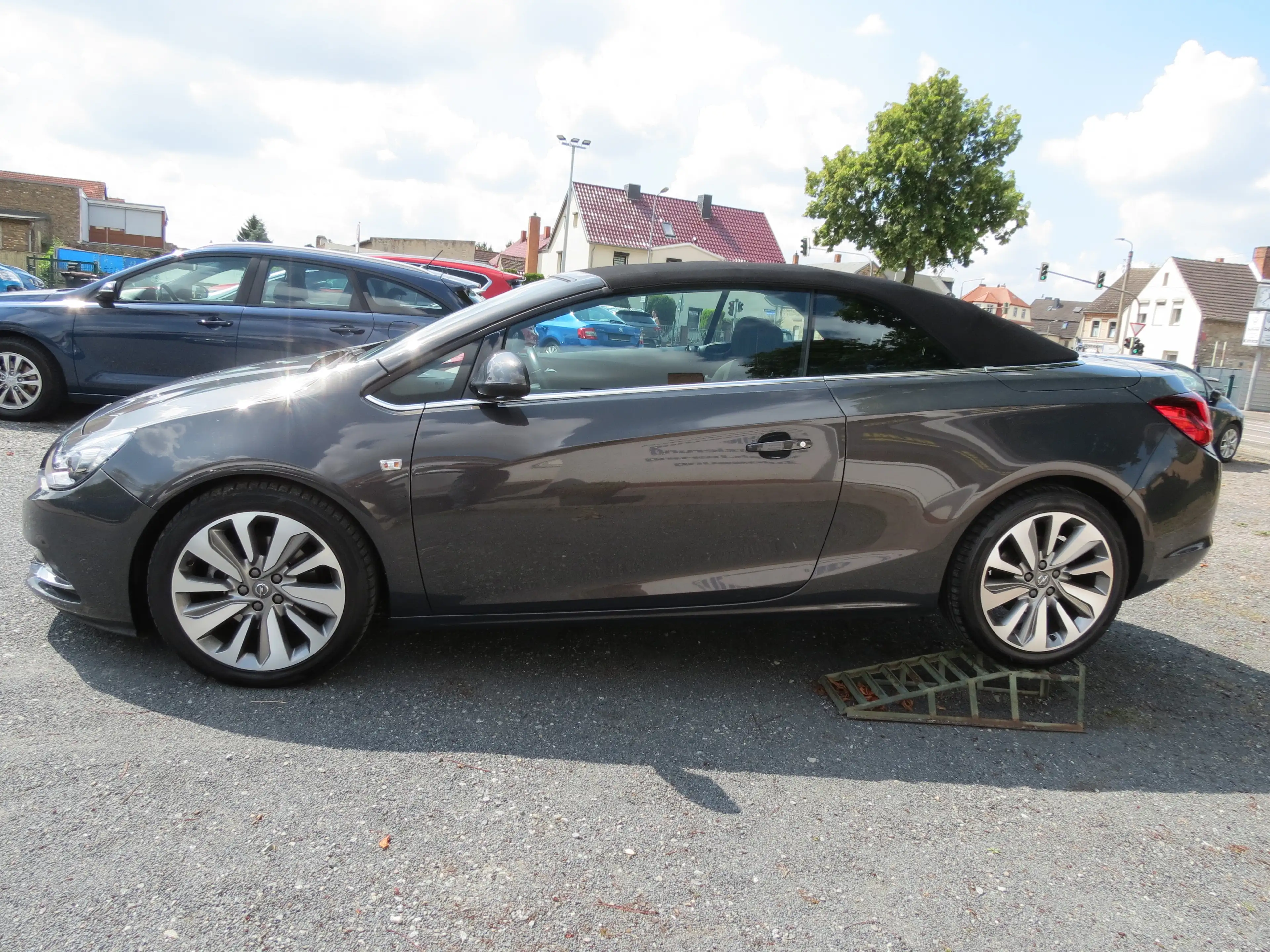Opel Cascada Cabrio Edition 2.Hd.!! Erst 48Tkm!! PDC!! — photo 5