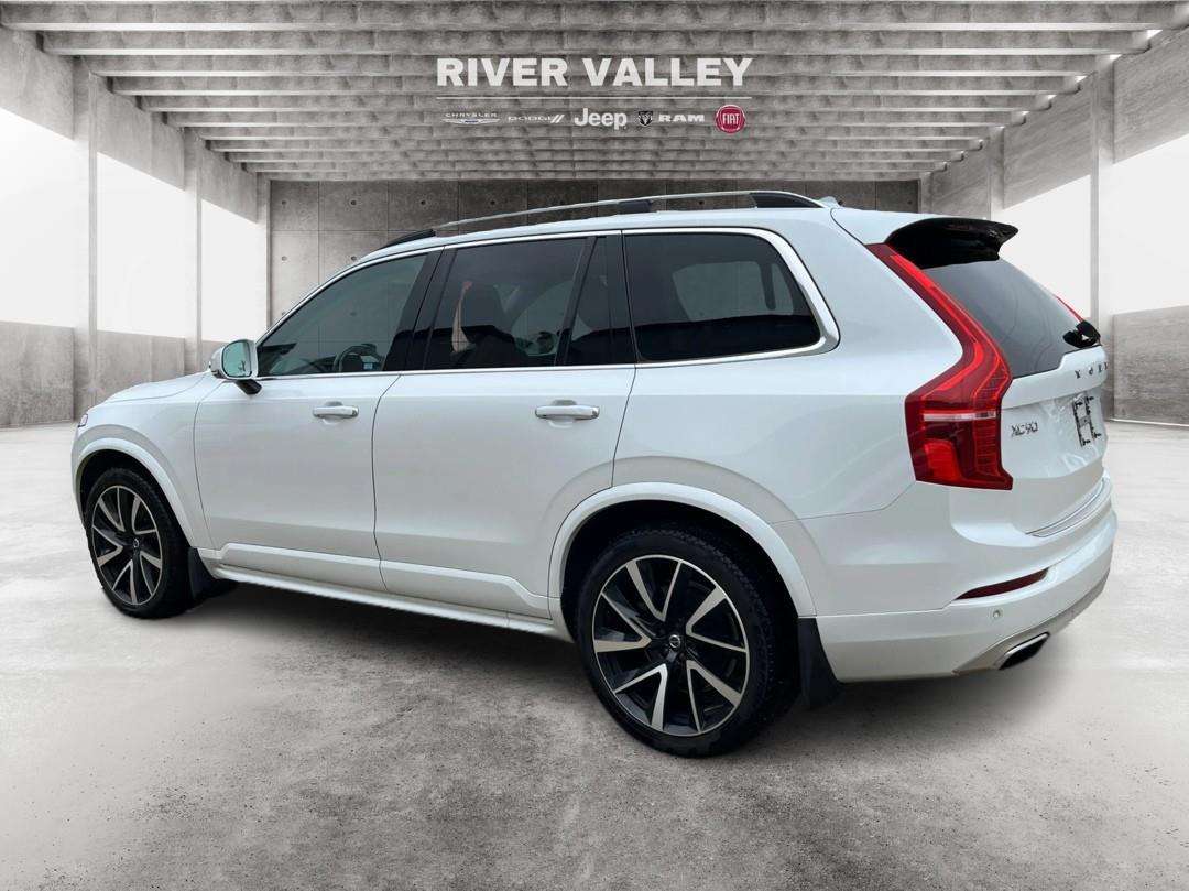2019 Volvo XC90 T6 Momentum alt 5