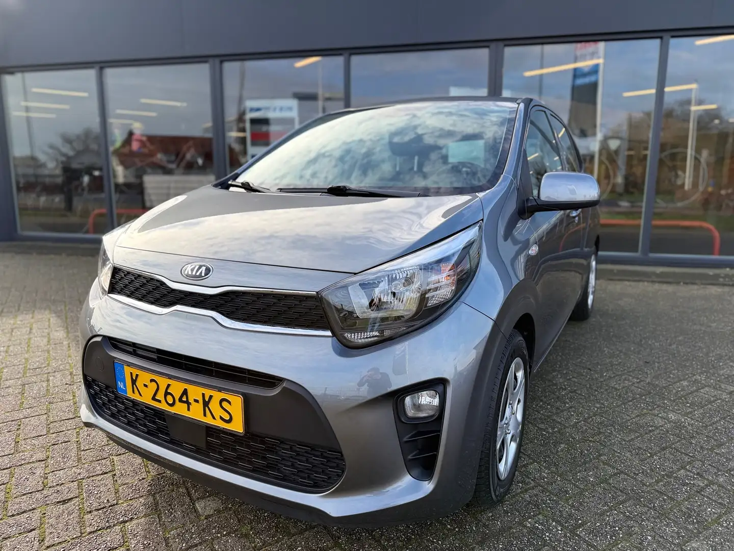 Kia Picanto 1.0 DPi ComfortLine Grijs - 1