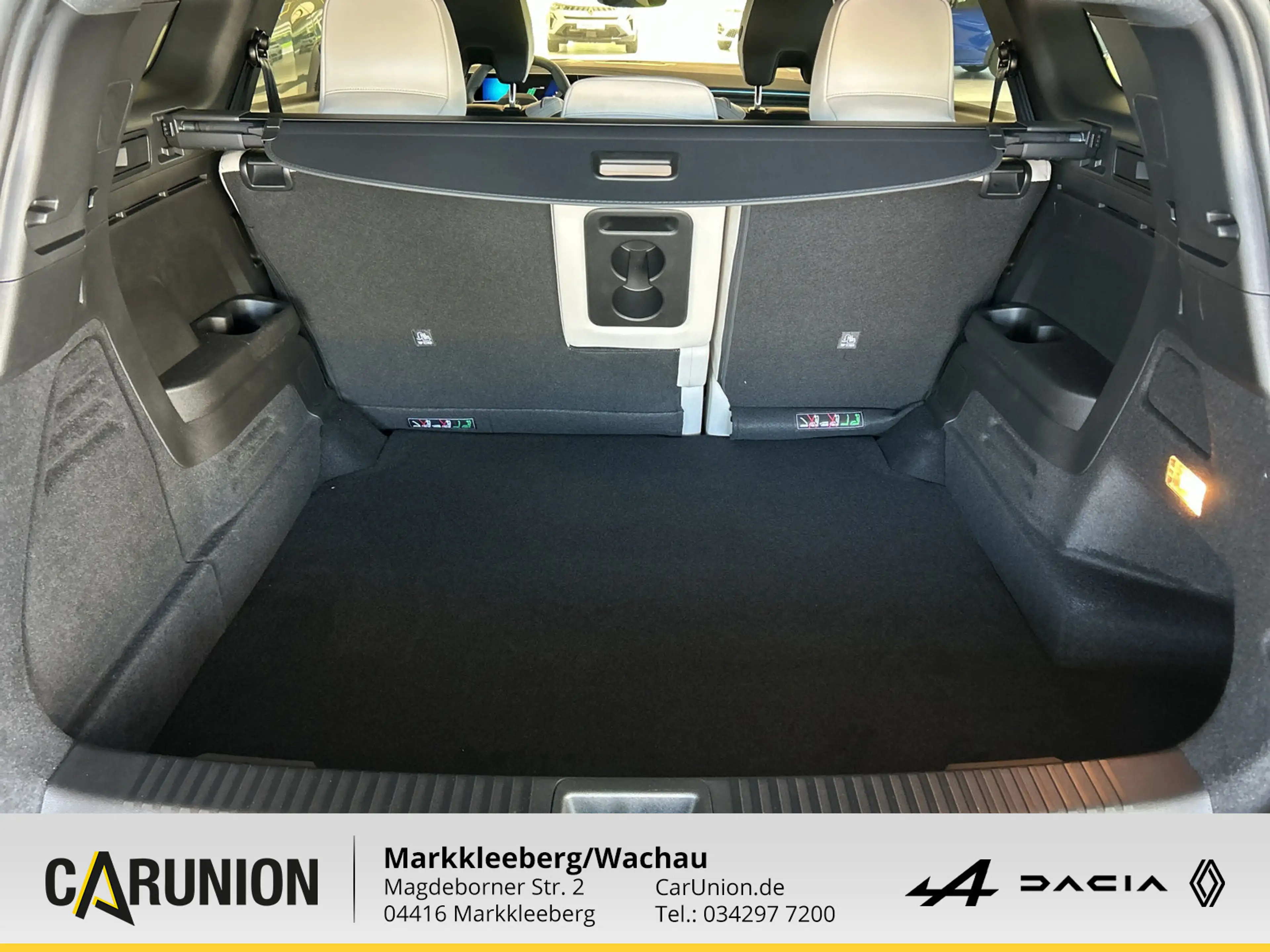 Renault Espace VI 1.2 E-TECH Hybrid 200 Iconic 5sz — photo 11