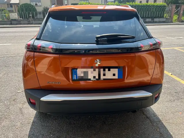 Peugeot 2008 view 12