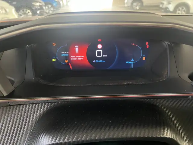 Peugeot 2008 view 8