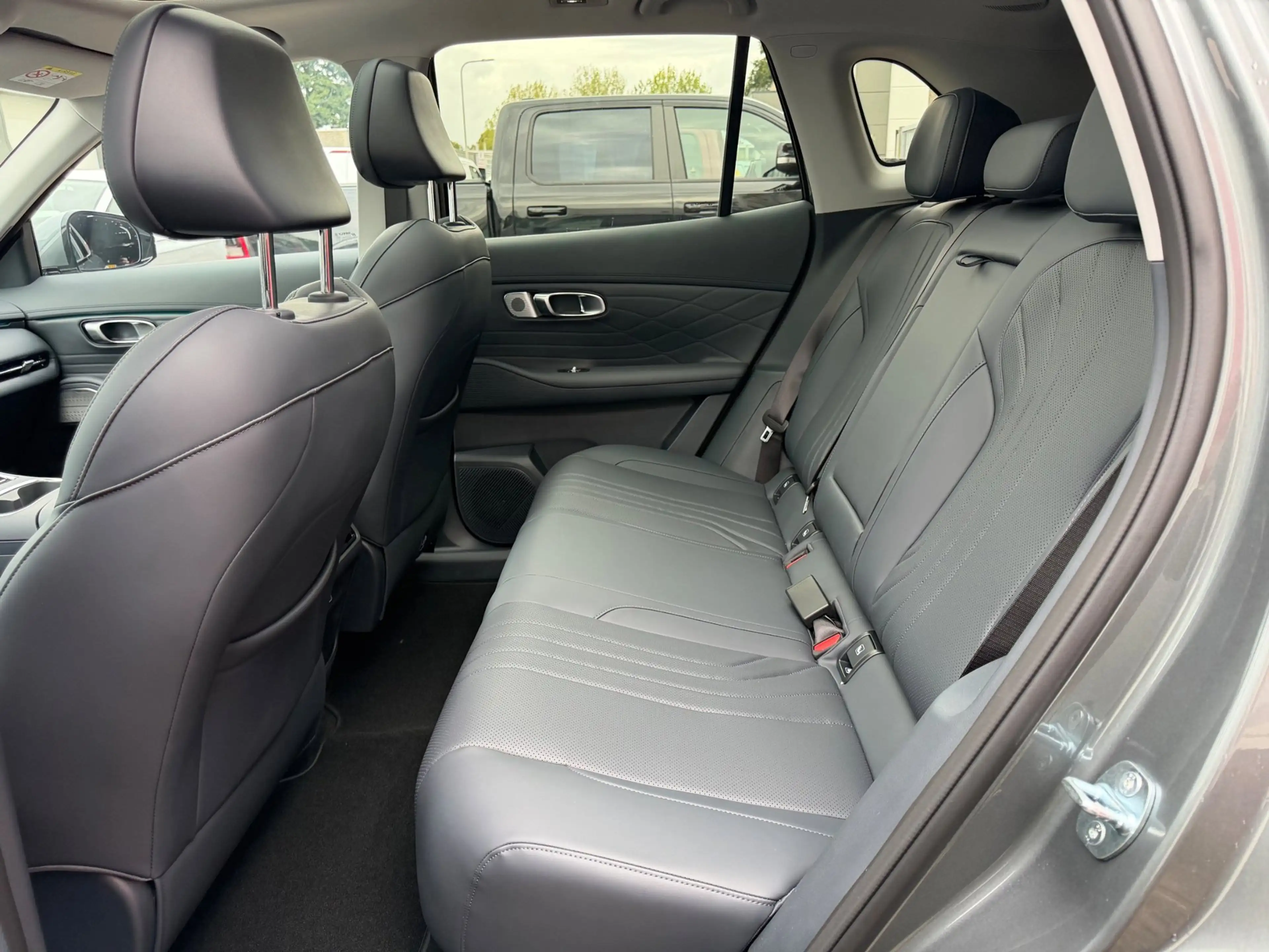 Geely Starray EM-i 1.5 Max+, Pano, 360, Memory — photo 11