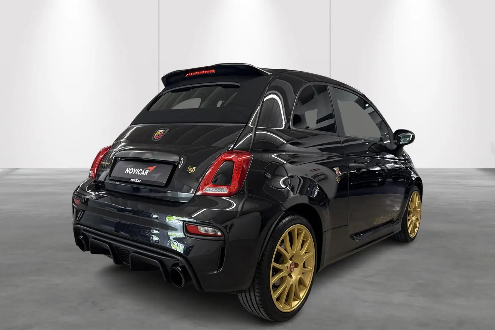 Abarth 595C 1.4 T-Jet 595 121kW Scorpioneoro LIMITED EDITION Schwarz - 2