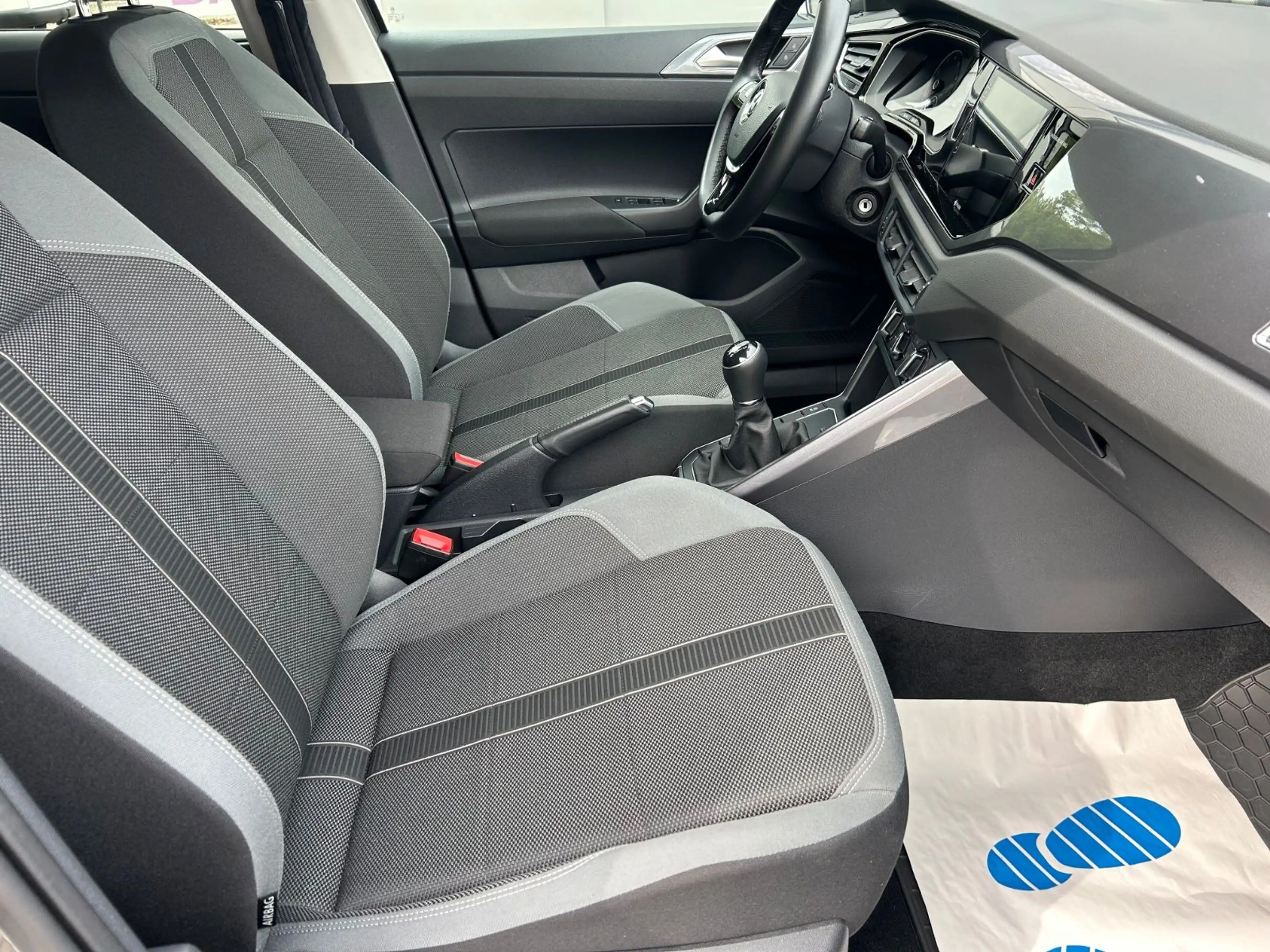 Volkswagen Polo 1.0 TSI Highline — photo 10