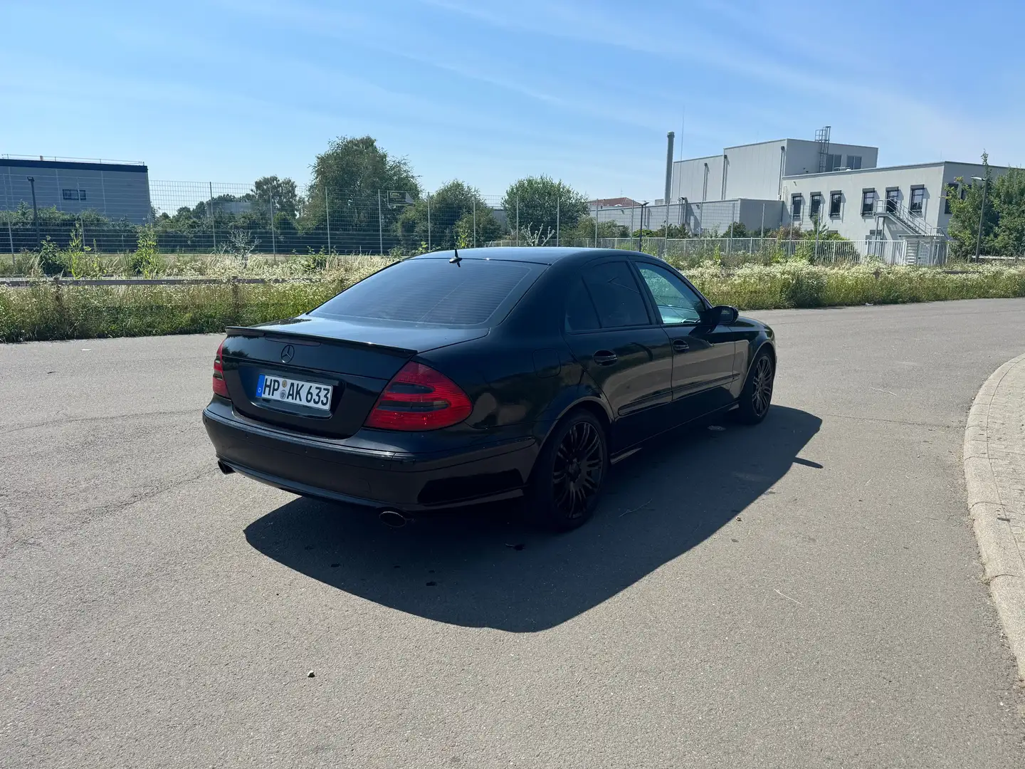 Mercedes-Benz E 320 CDI 7G-TRONIC*2.Hand*Tüv Neu*Scheckheftgepflegt Noir - 1
