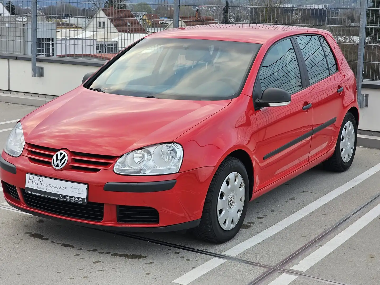 Volkswagen Golf Trendline*Orig.98000KM*1.Hd*HU/AU Neu*Klima*Navi* Rosso - 1