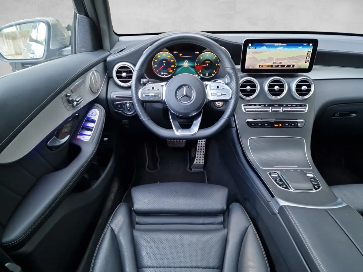 Mercedes-Benz GLC 220 d 4M Coupe AMG Pano Burmest. AHK Distron Silber - 2