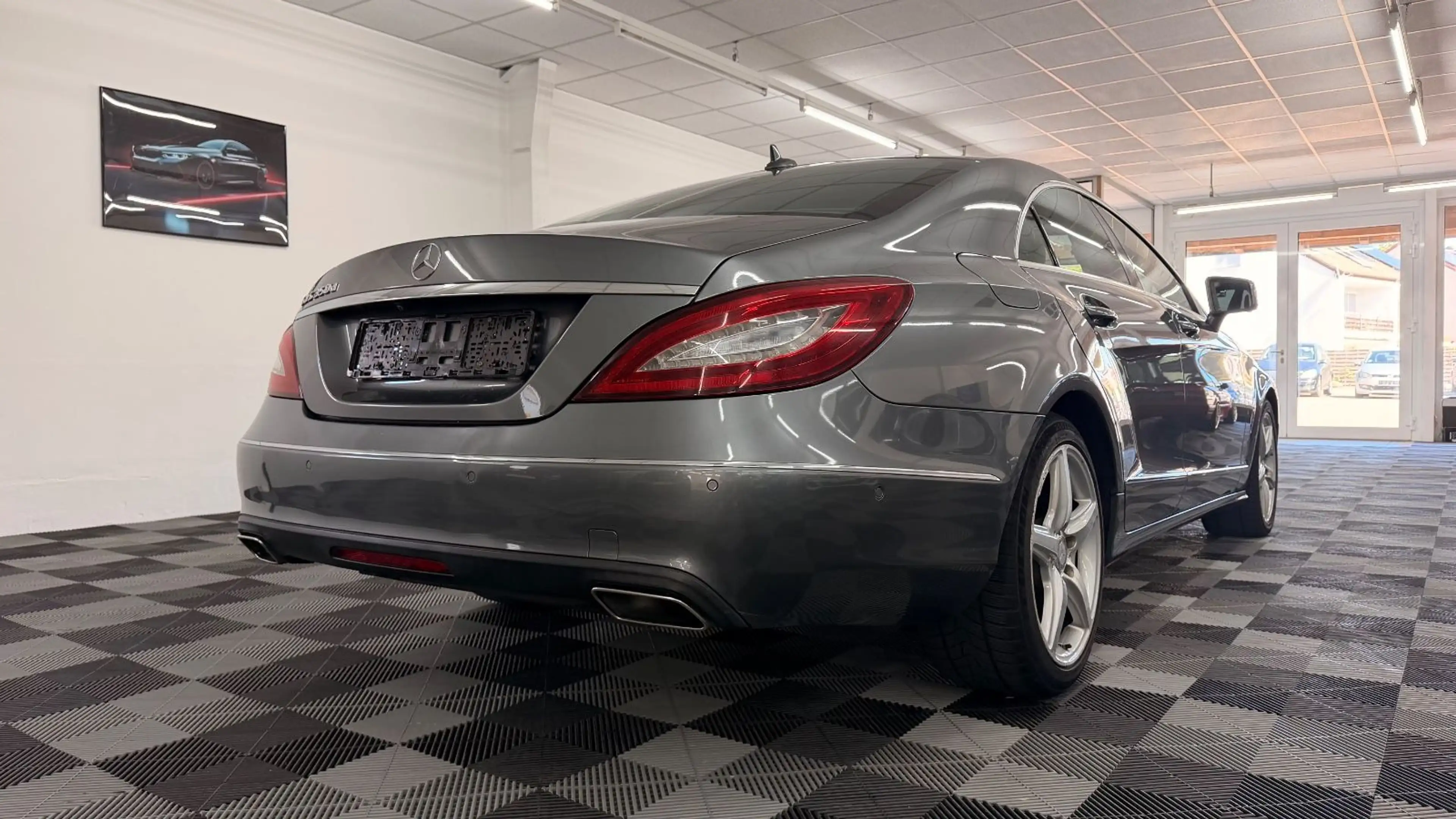 Mercedes-Benz CLS 350 BlueTec / d — photo 3