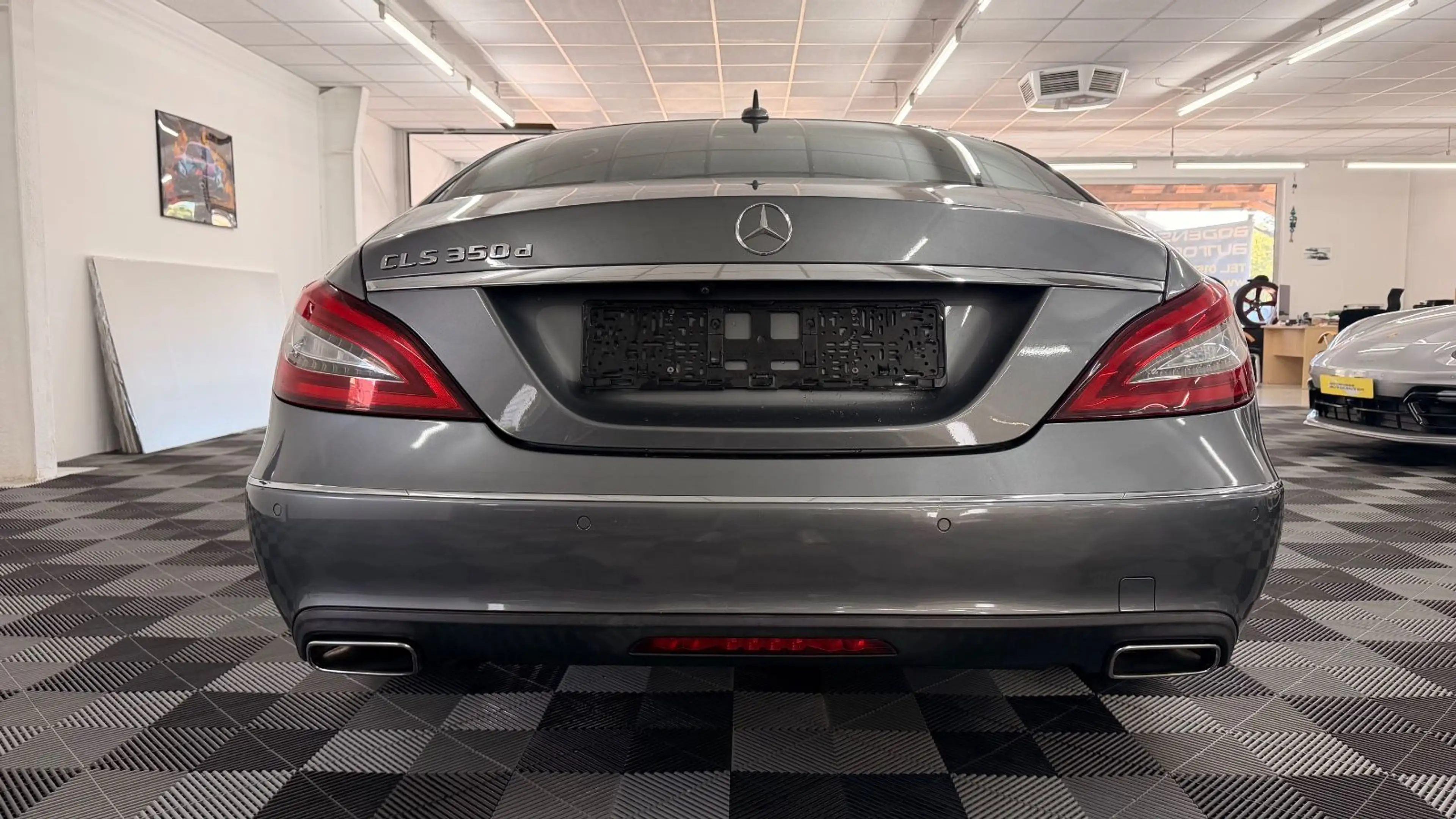 Mercedes-Benz CLS 350 BlueTec / d — photo 4