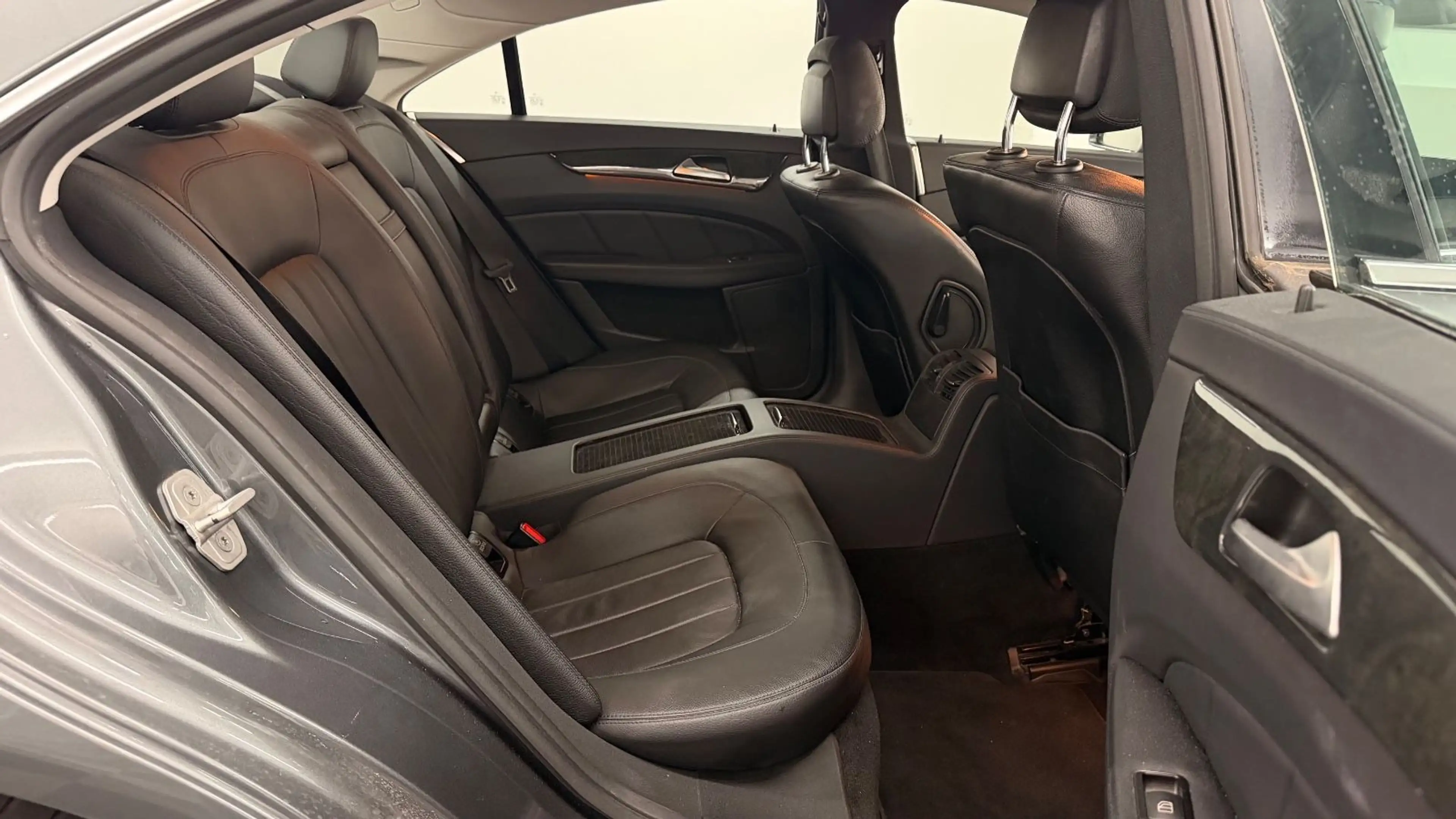 Mercedes-Benz CLS 350 BlueTec / d — photo 15
