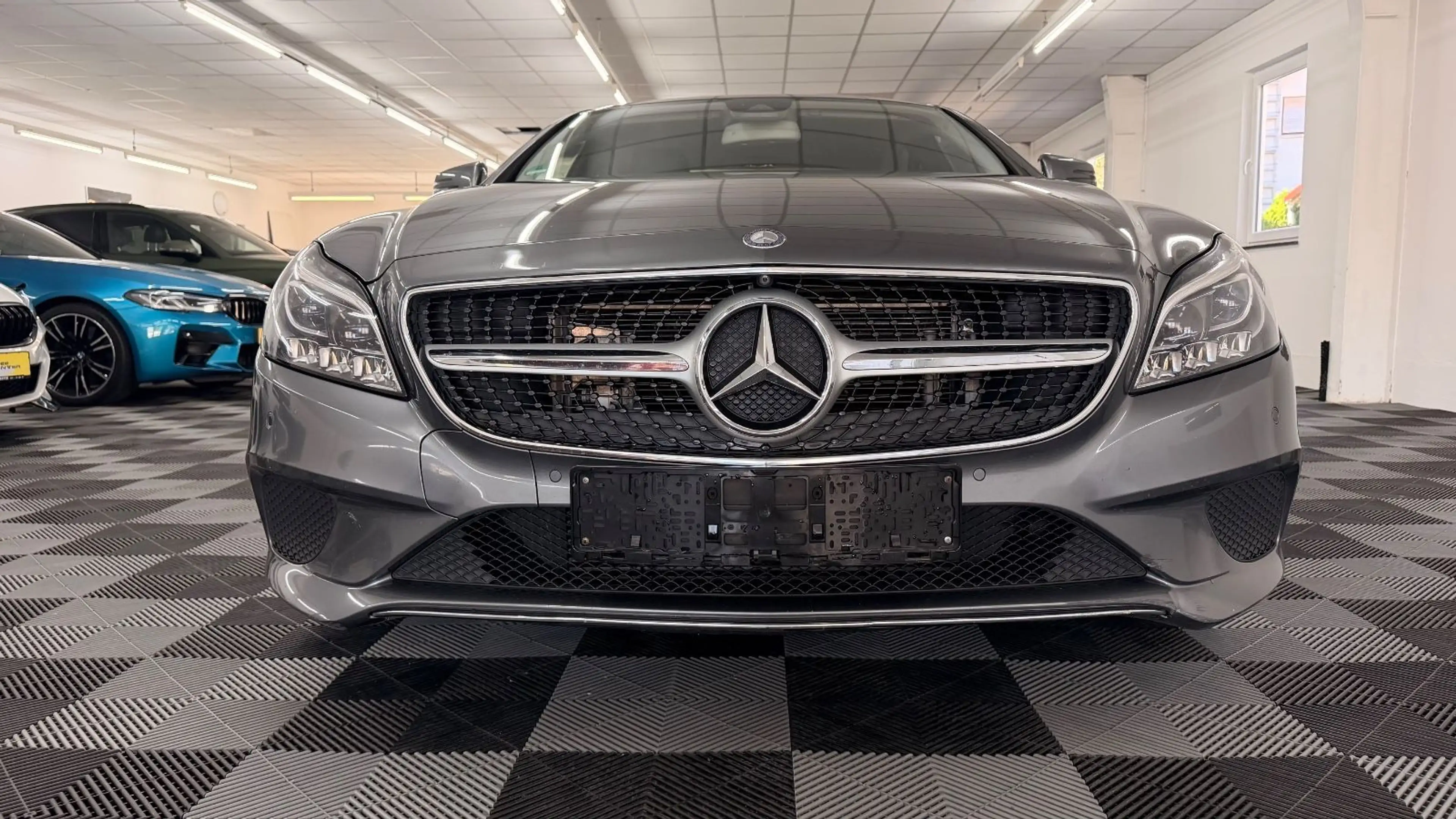 Mercedes-Benz CLS 350 BlueTec / d — photo 8