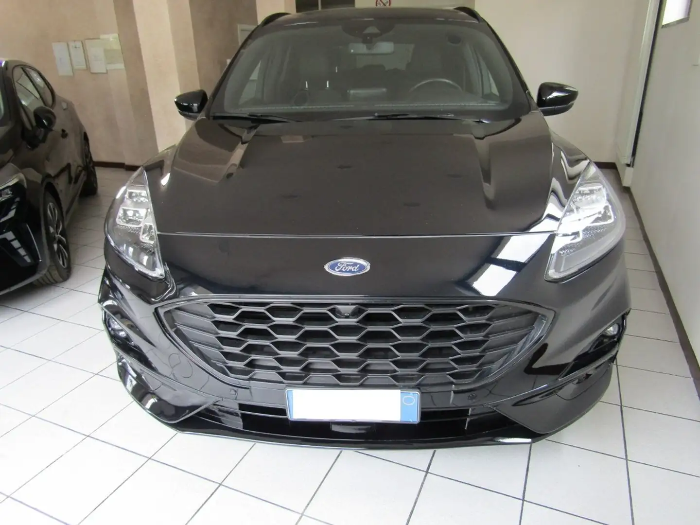 Ford Kuga 2.5 full hybrid ST-Line X 2wd 190cv cvt Zwart - 1