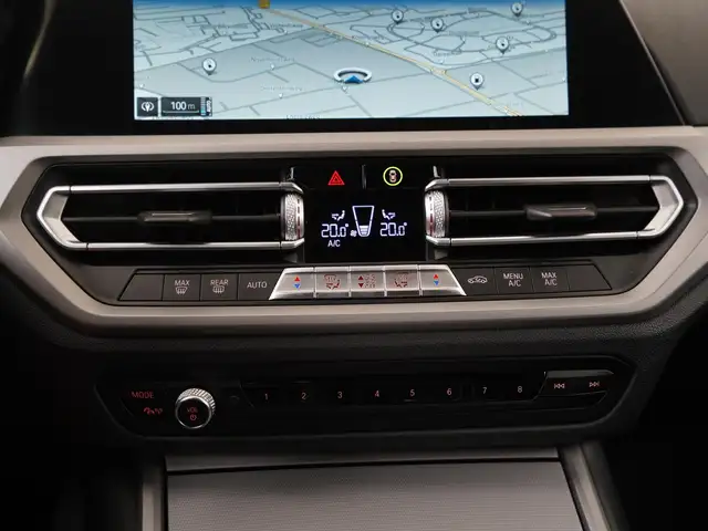 BMW 3 Series view 12