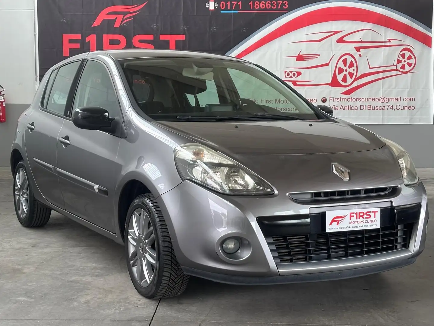 Renault Clio Clio III 2009 5p 1.2 tce Luxe 100cv Grigio - 1
