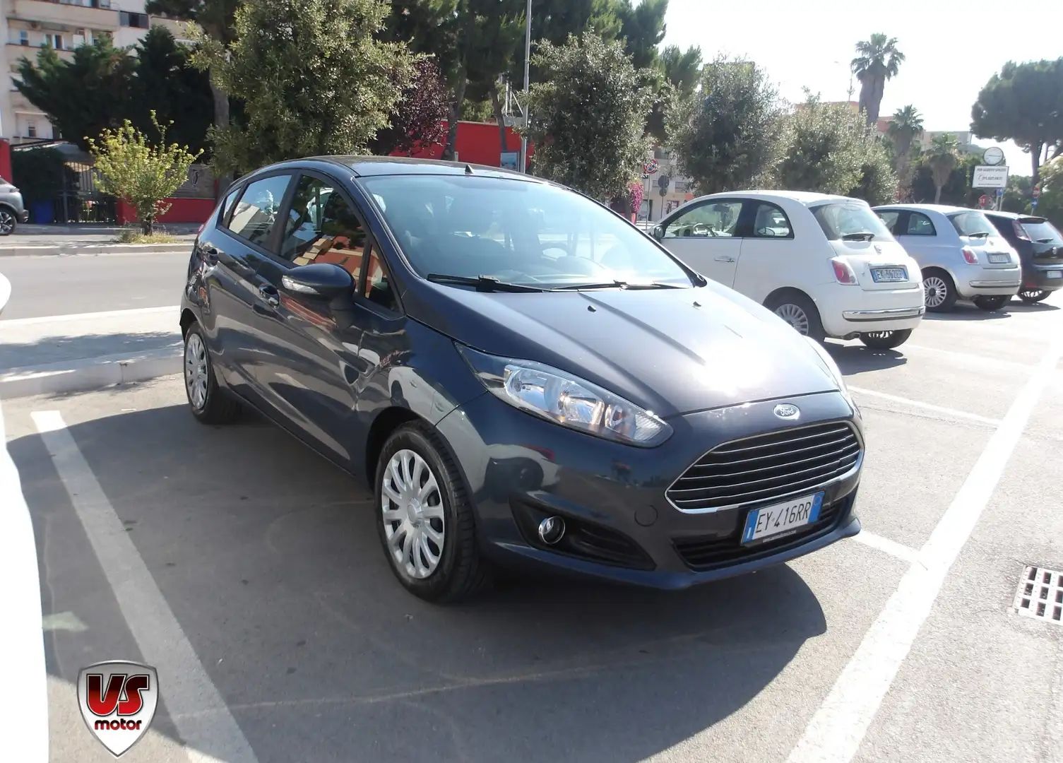Ford Fiesta 1.0 80CV 5 porte Grau - 1