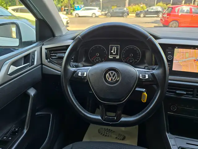 Volkswagen Polo view 7