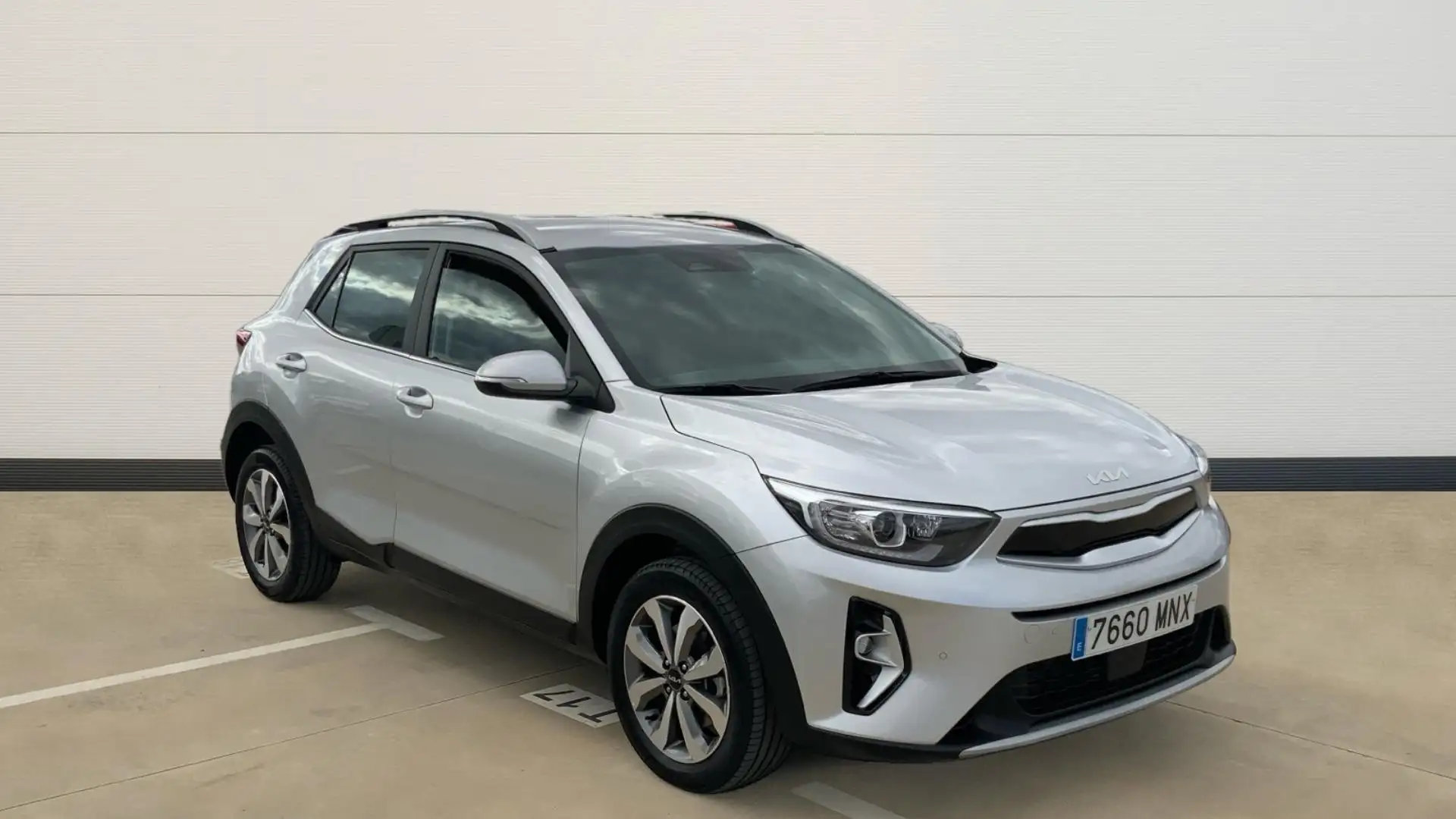 Kia Stonic 1.0 T-GDi MHEV Drive 100 - 1