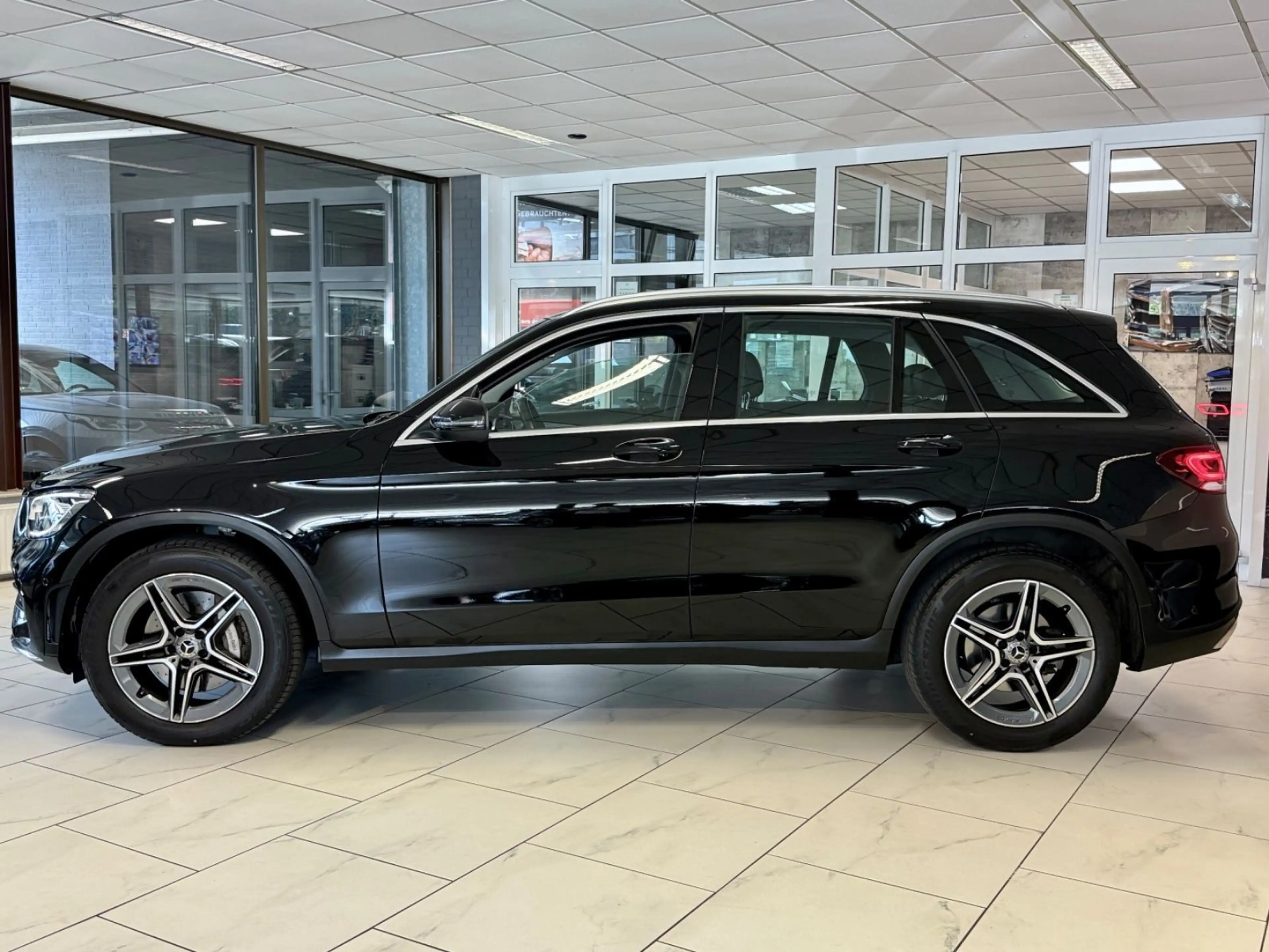 Mercedes-Benz GLC 220 d 4M 3x AMG-LINE WIDE LEDER CAM LED SHZ — photo 8