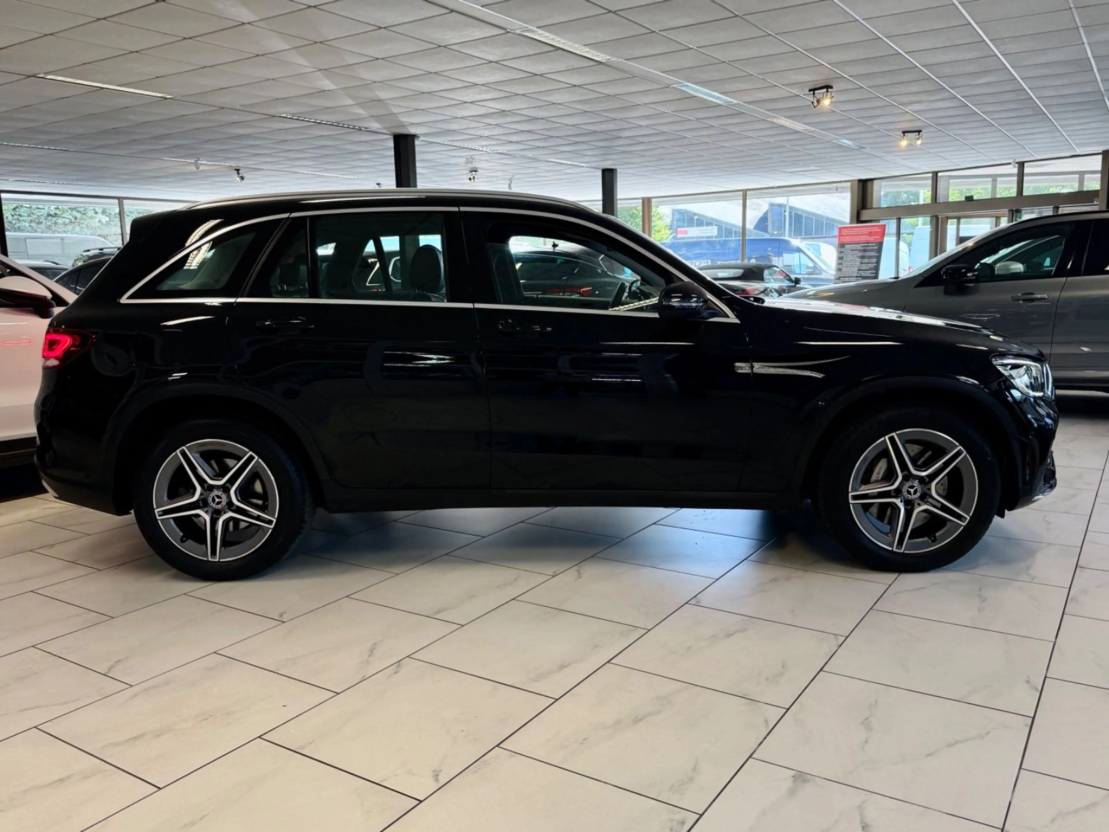 Mercedes-Benz GLC 220 d 4M 3x AMG-LINE WIDE LEDER CAM LED SHZ — photo 15