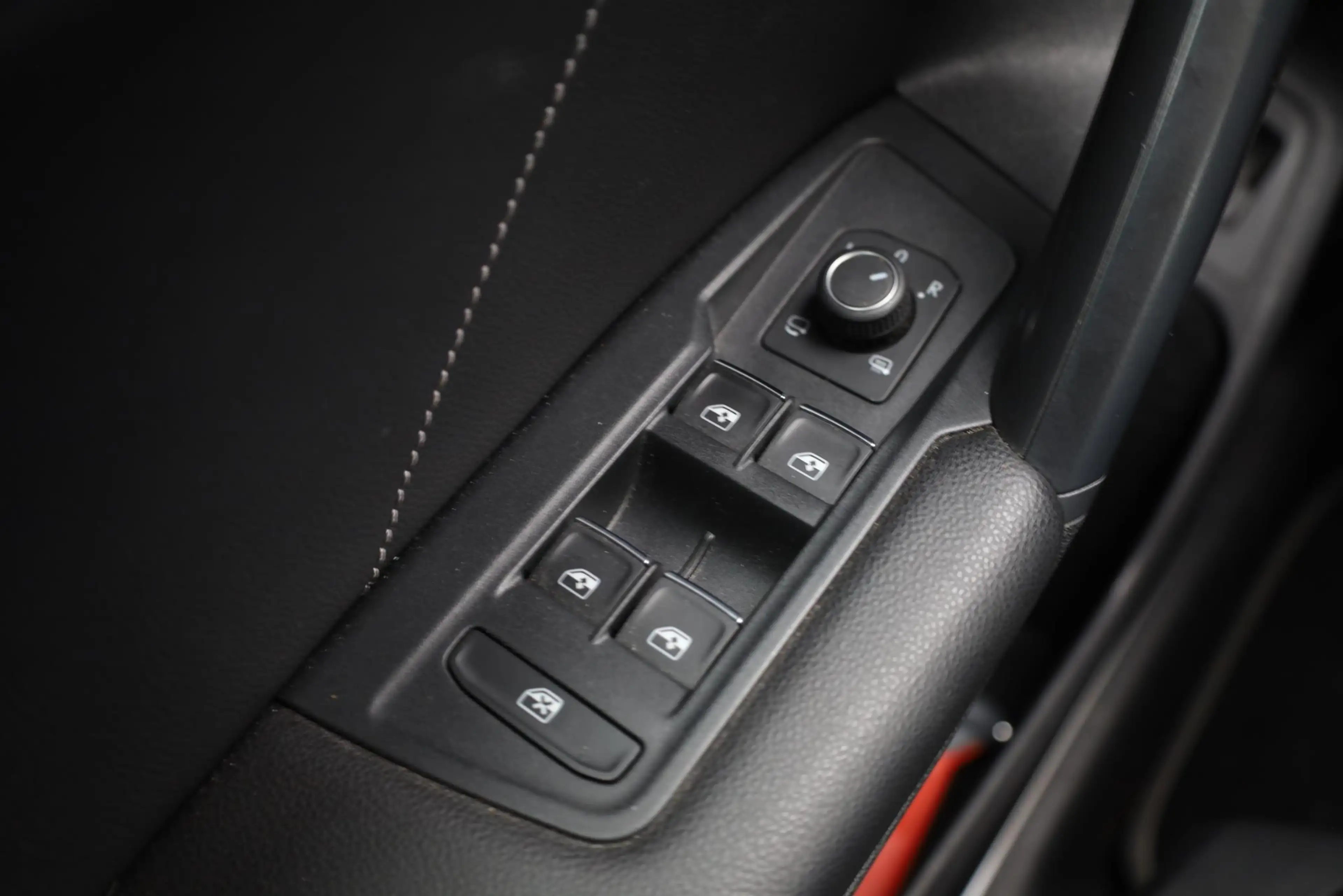 Volkswagen Tiguan 1.4 TSI eHybrid R-Line Business+ 245PK / 180kW DSG — photo 15