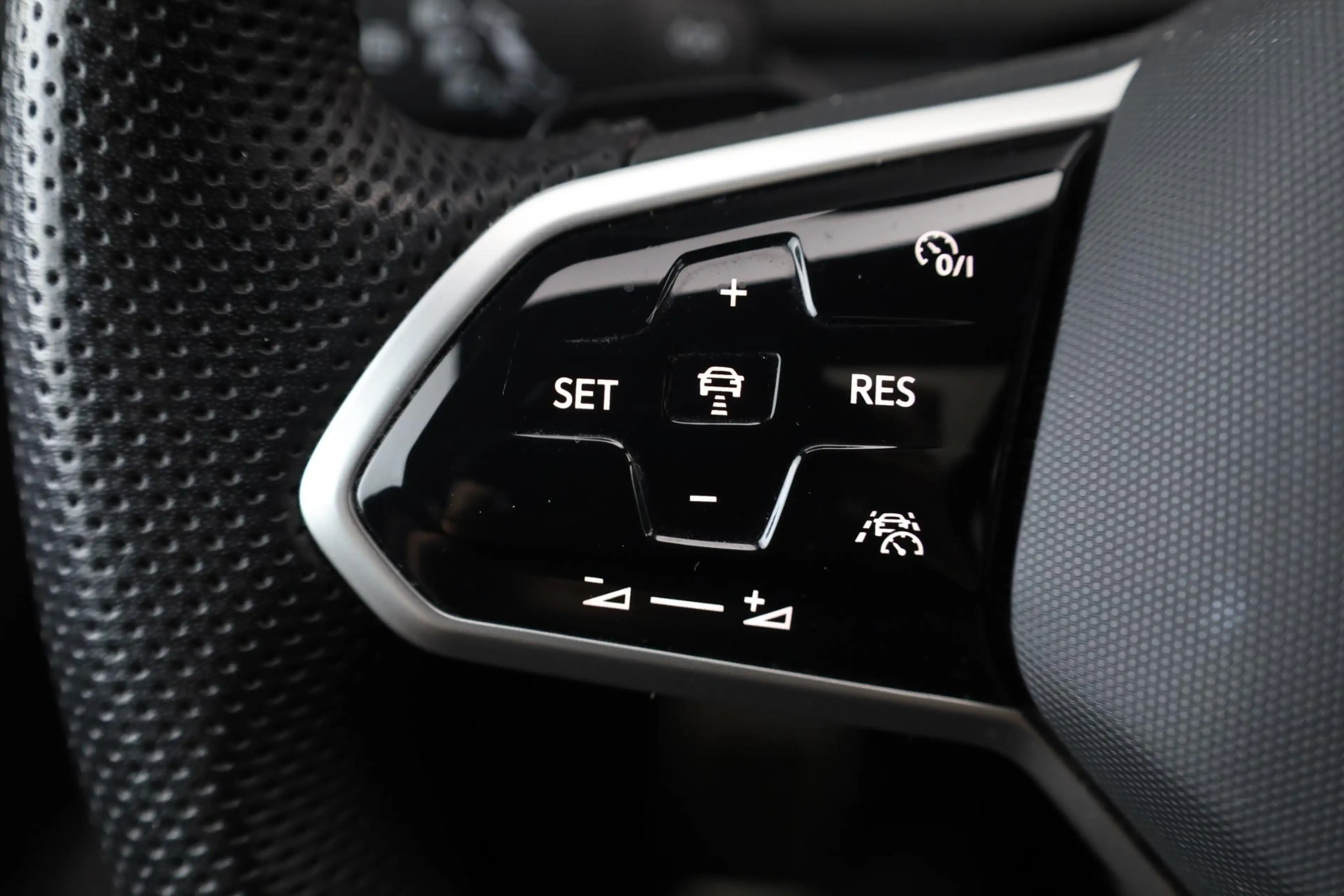Volkswagen Tiguan 1.4 TSI eHybrid R-Line Business+ 245PK / 180kW DSG — photo 19