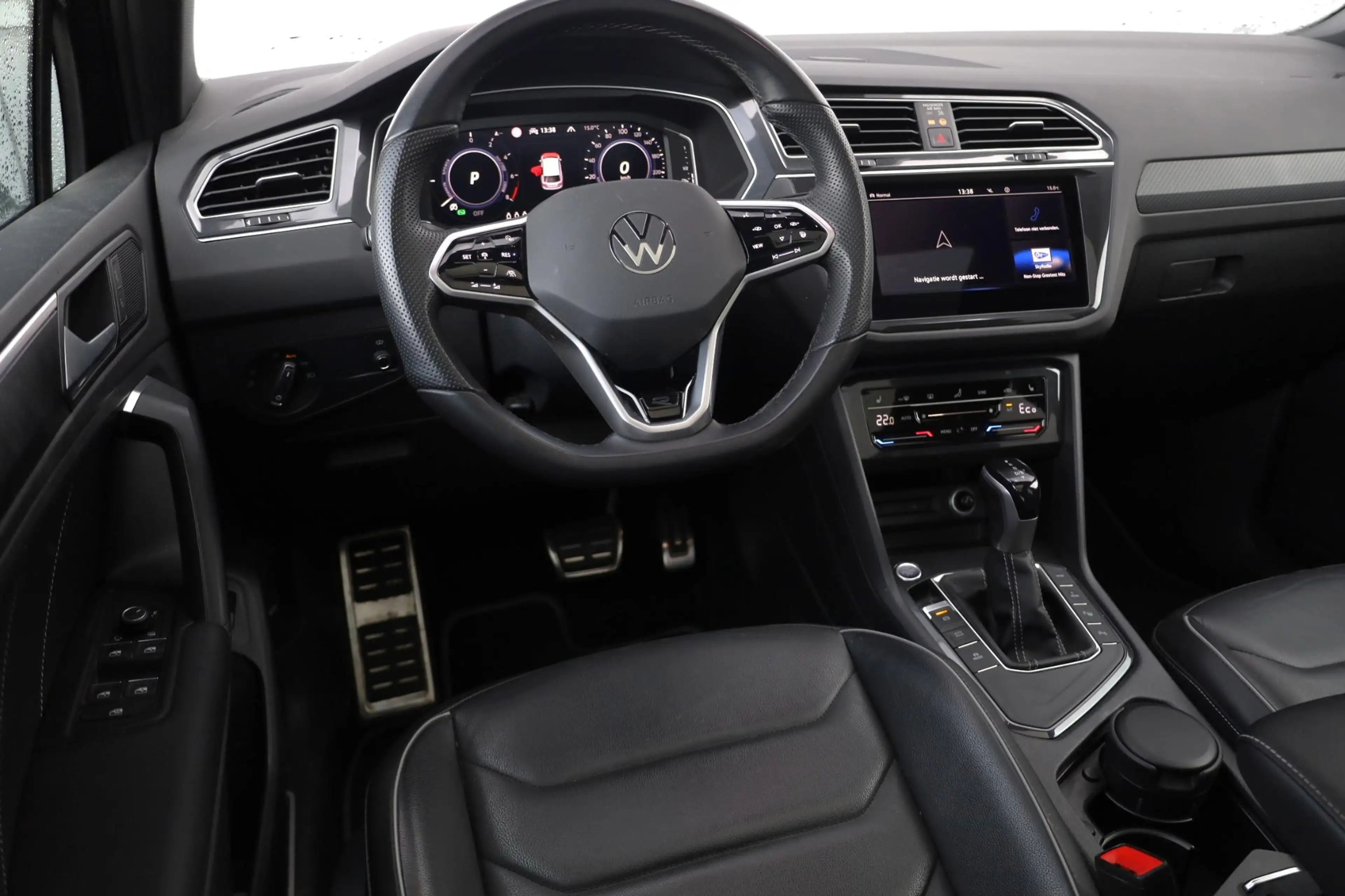 Volkswagen Tiguan 1.4 TSI eHybrid R-Line Business+ 245PK / 180kW DSG — photo 23