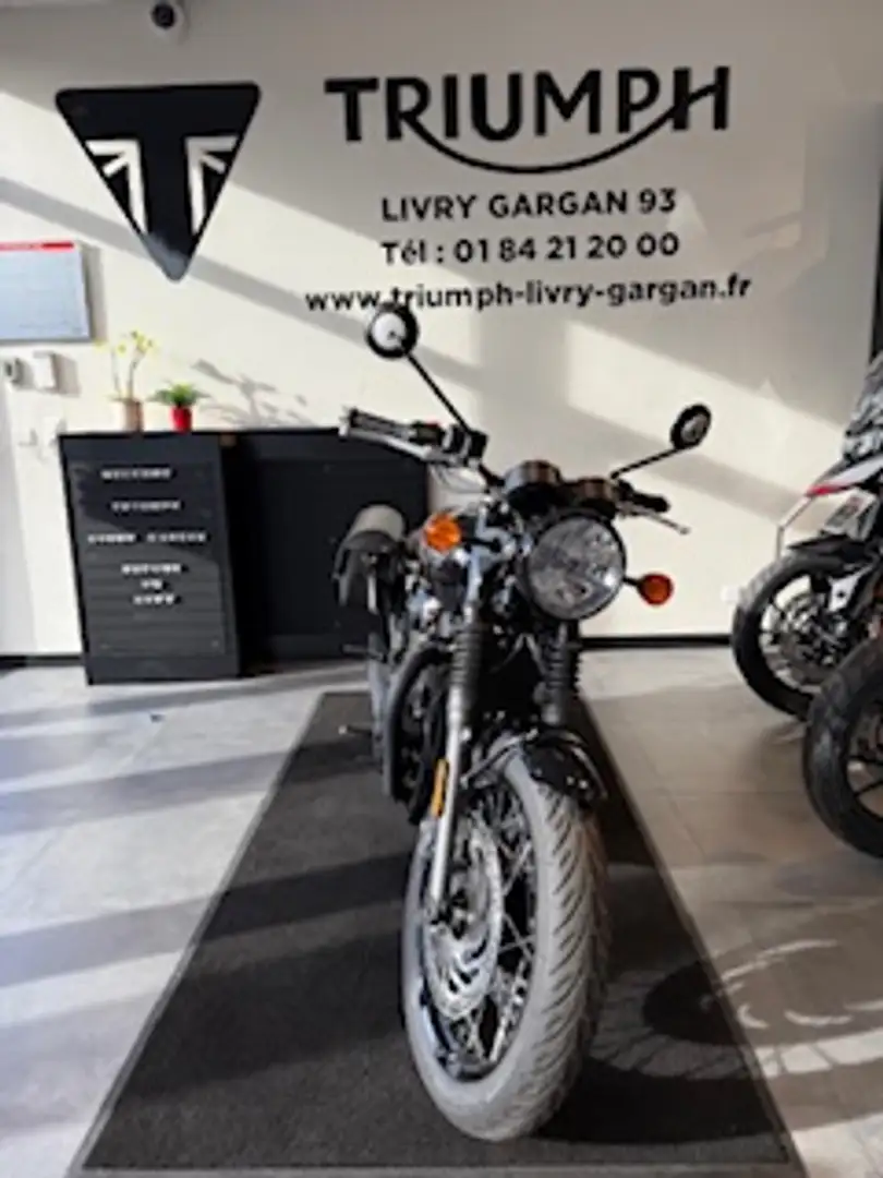 Triumph Bonneville T120 Noir - 1