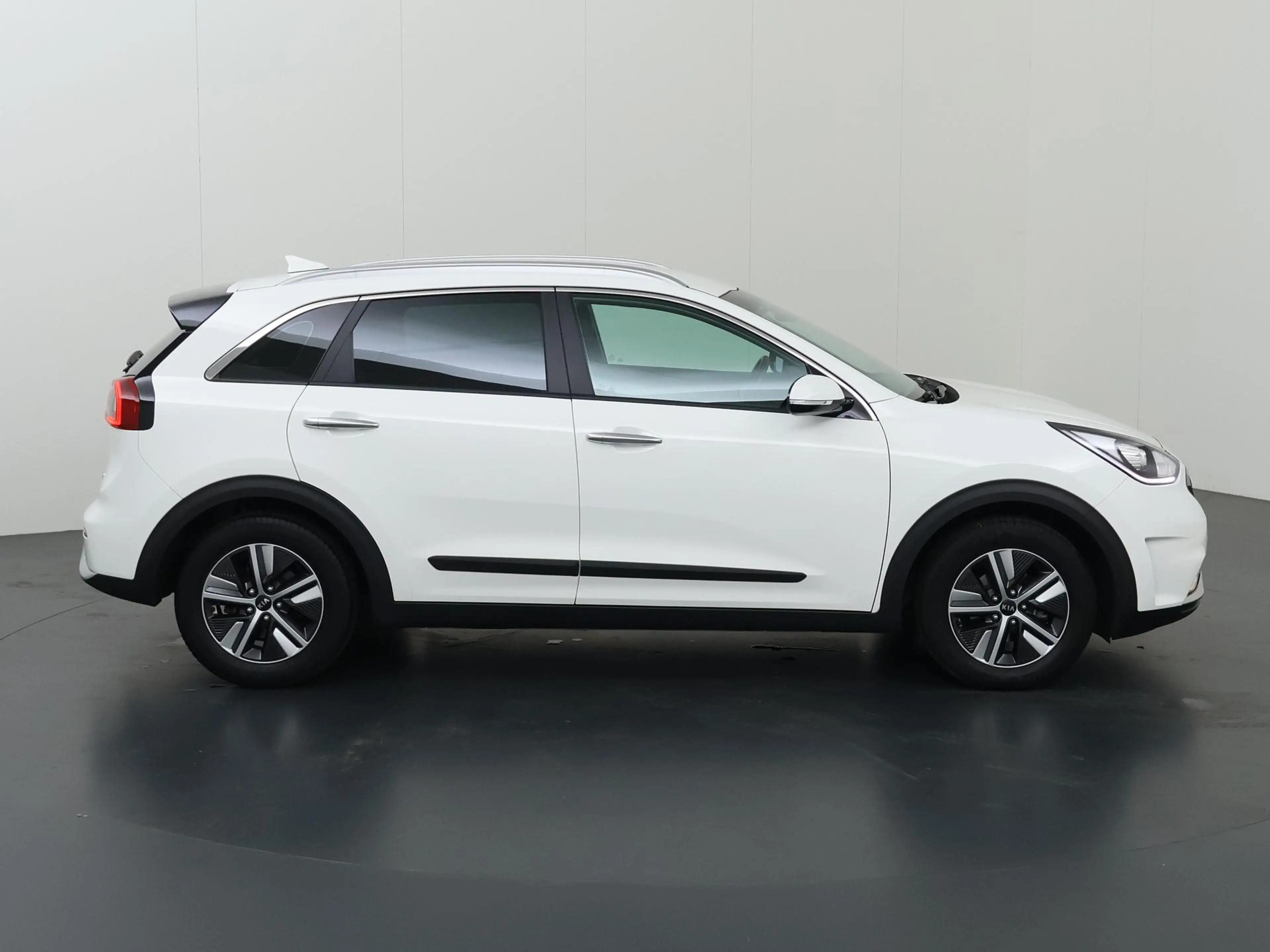 Kia Niro 1.6 GDi Hybrid DynamicLine | Trekhaak | Cruise Con — photo 6