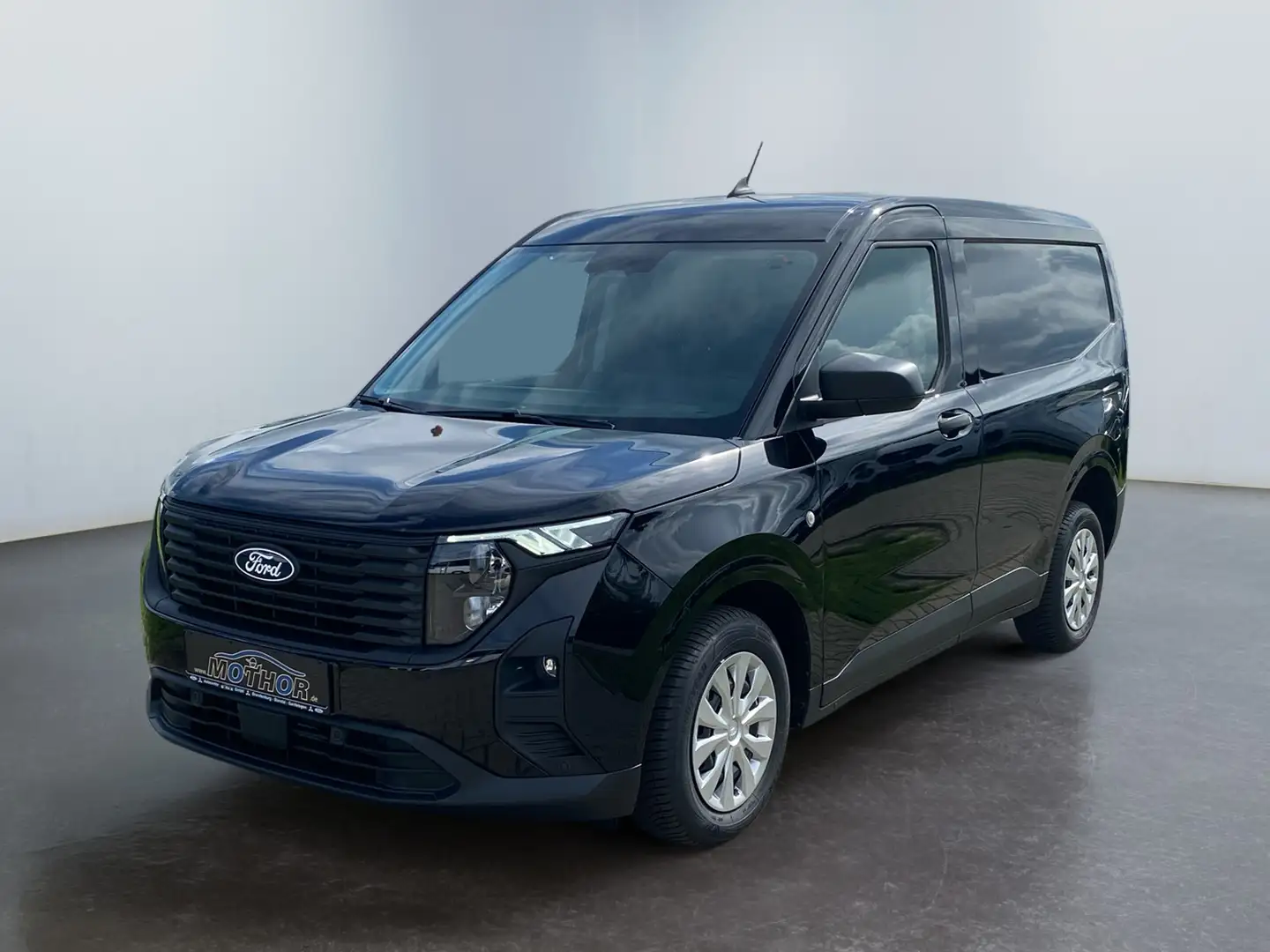 Ford Transit Courier Trend 1.0 EcoBoost TEMP PDC KAM crna - 2
