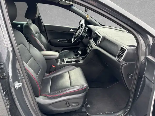 Kia Sportage view 3