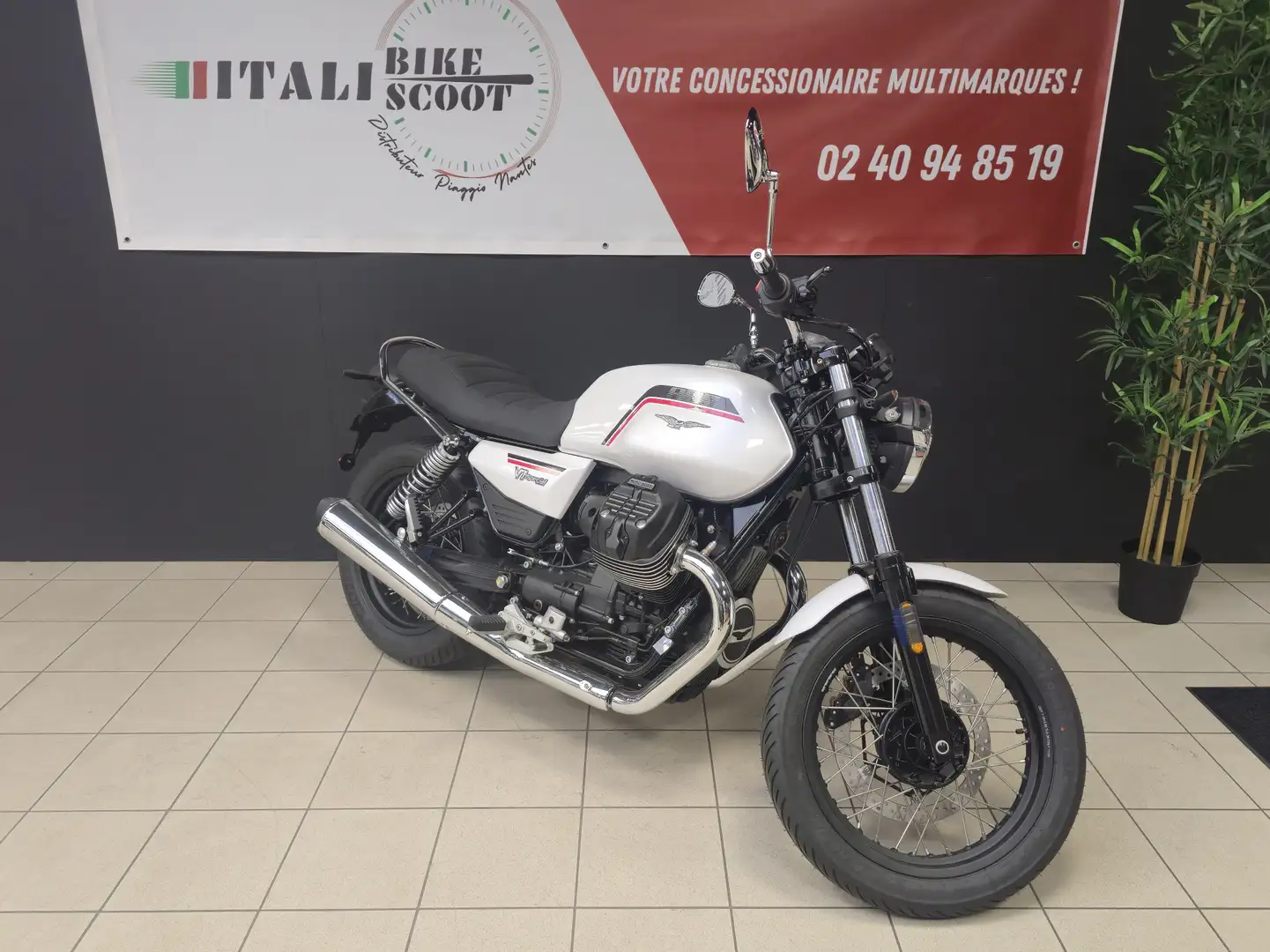 Moto Guzzi V 7 - 2