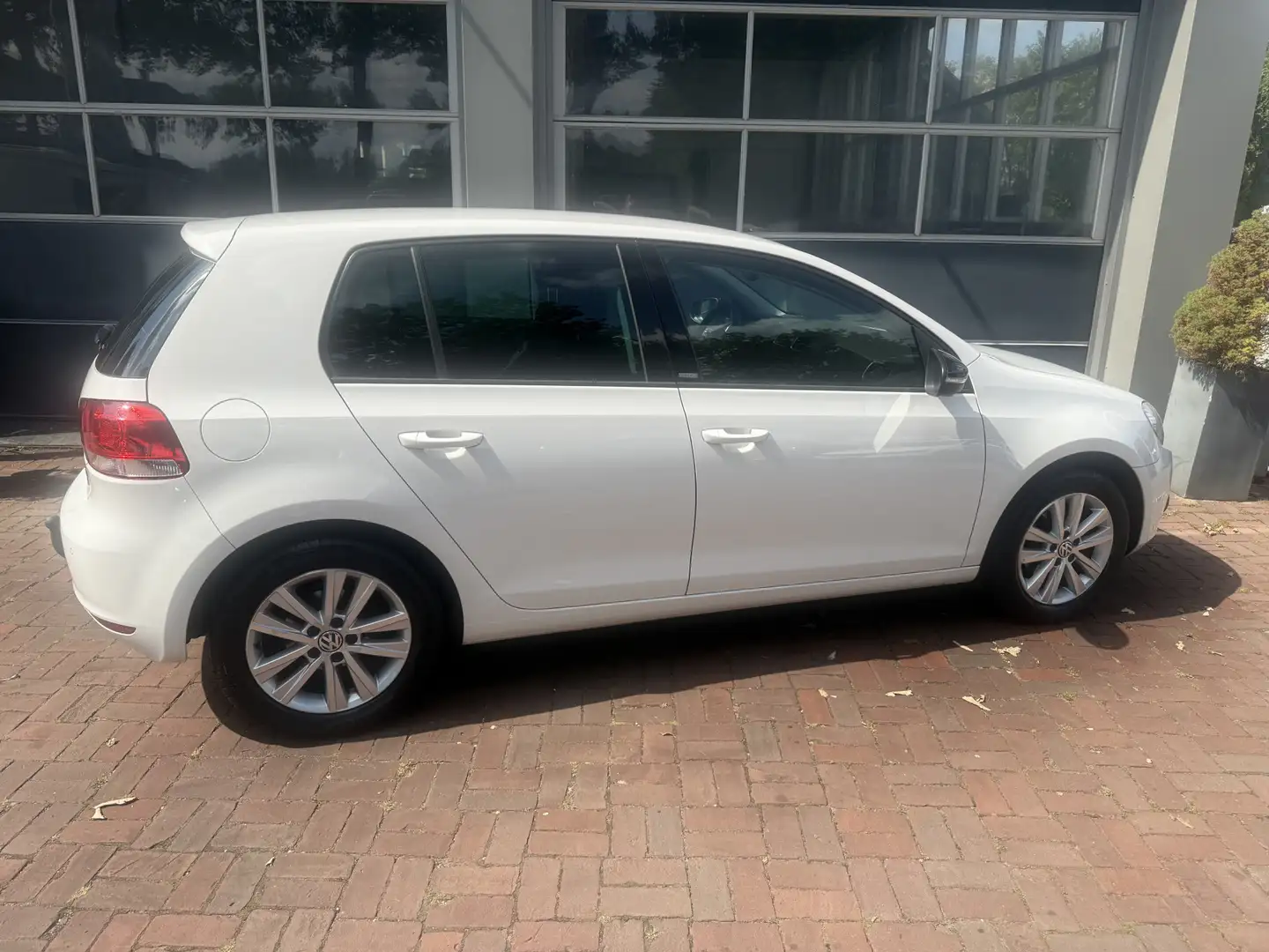 Volkswagen Golf 1.2 TSI Style BlueMotion Bj 2011 Km 175.000 Nap Ap Blanc - 2