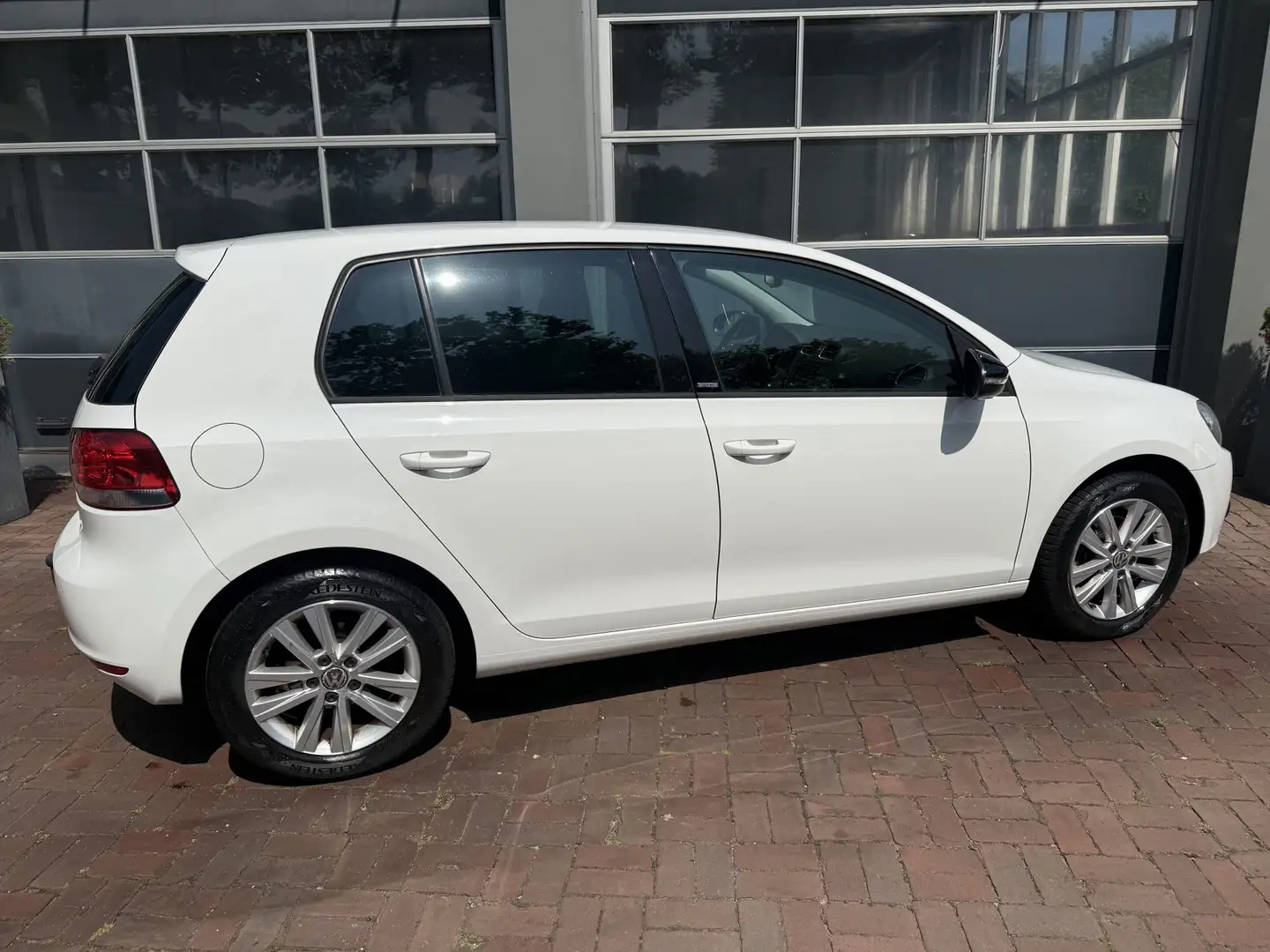 Volkswagen Golf 1.2 TSI Style BlueMotion Bj 2011 Km 175.000 Nap Ap Blanc - 2
