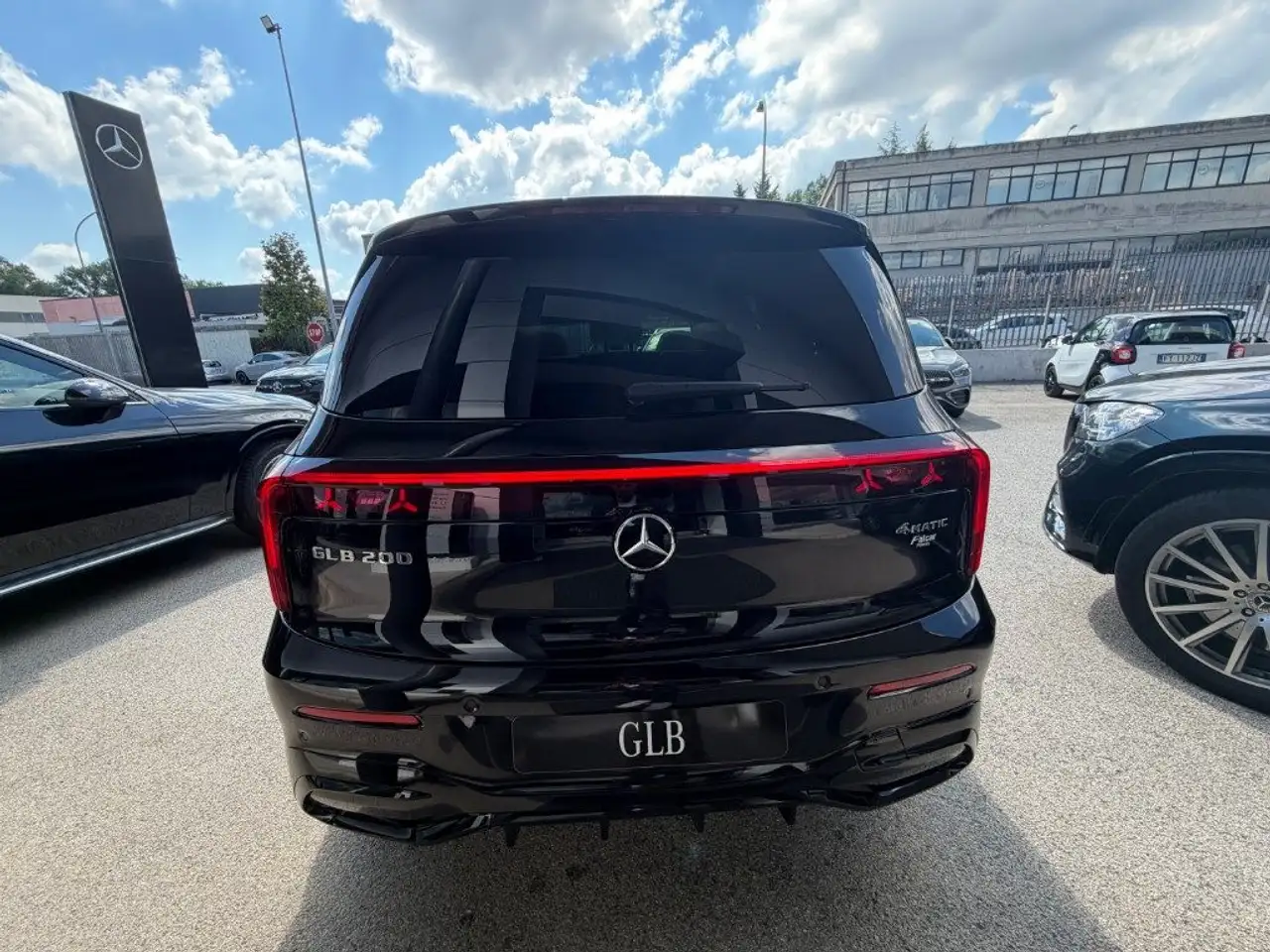 Mercedes-Benz GLB 2026