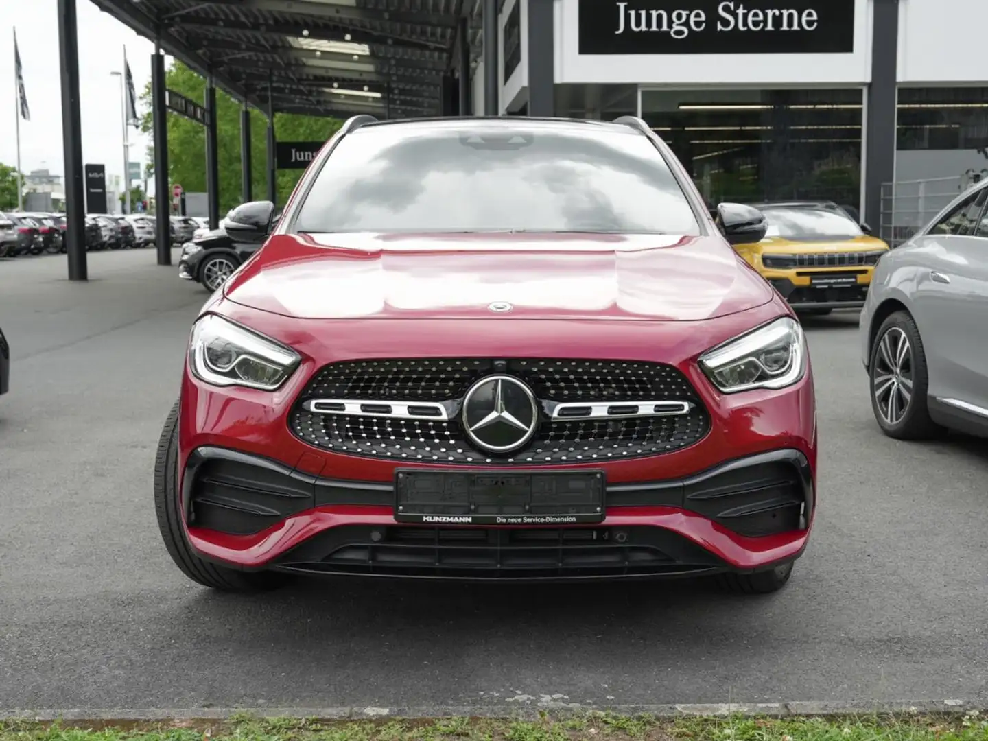 Mercedes-Benz GLA 250 e AMG MBUX Navi+ Totwinkel SpurH Panorama Rot - 2