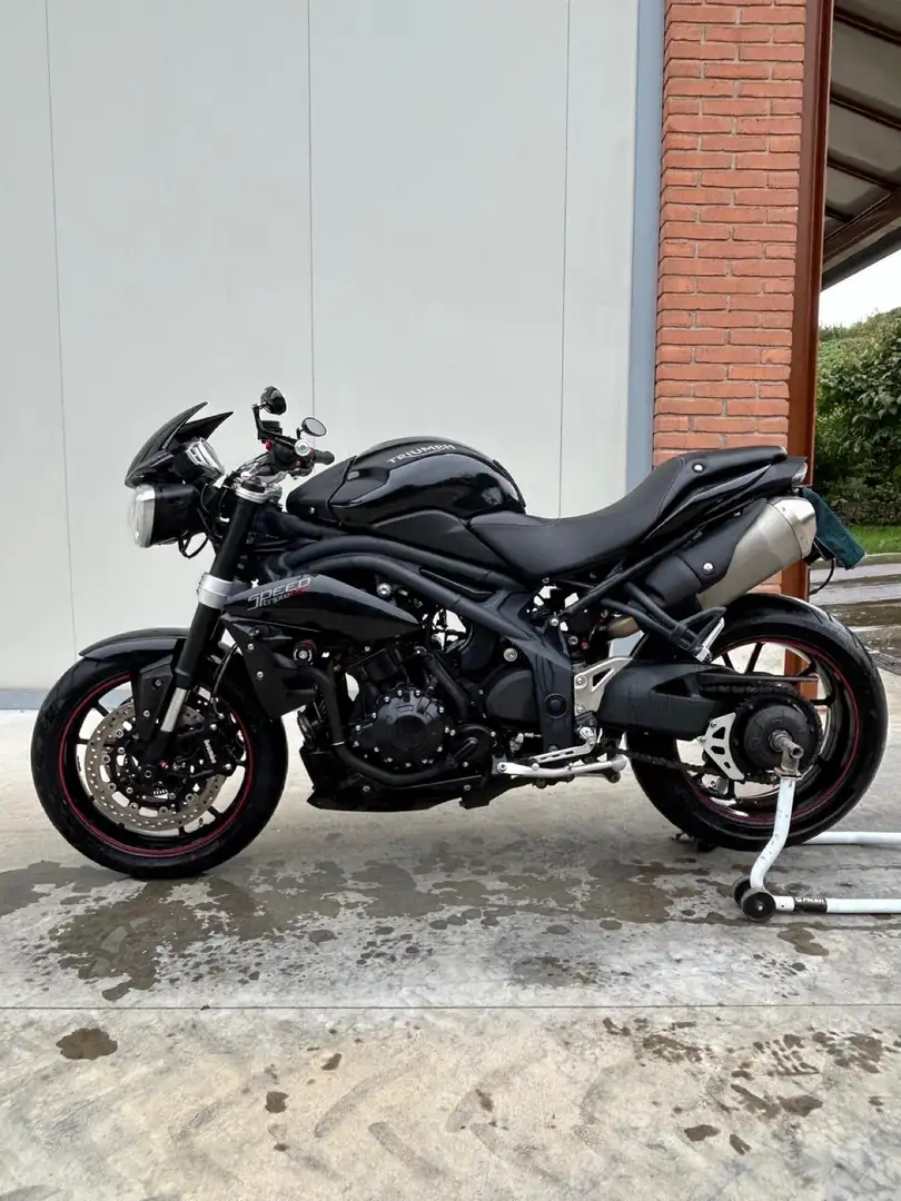 Triumph Speed Triple 1050 ABS Noir - 2
