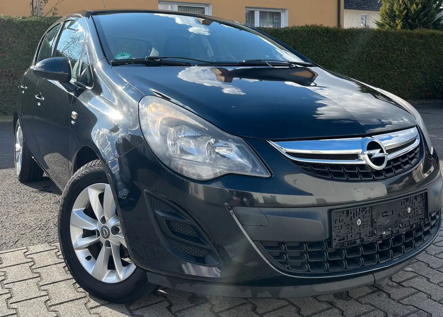 Opel Corsa 1.4 ENERGY TOP GEPFLEGT Schwarz - 1