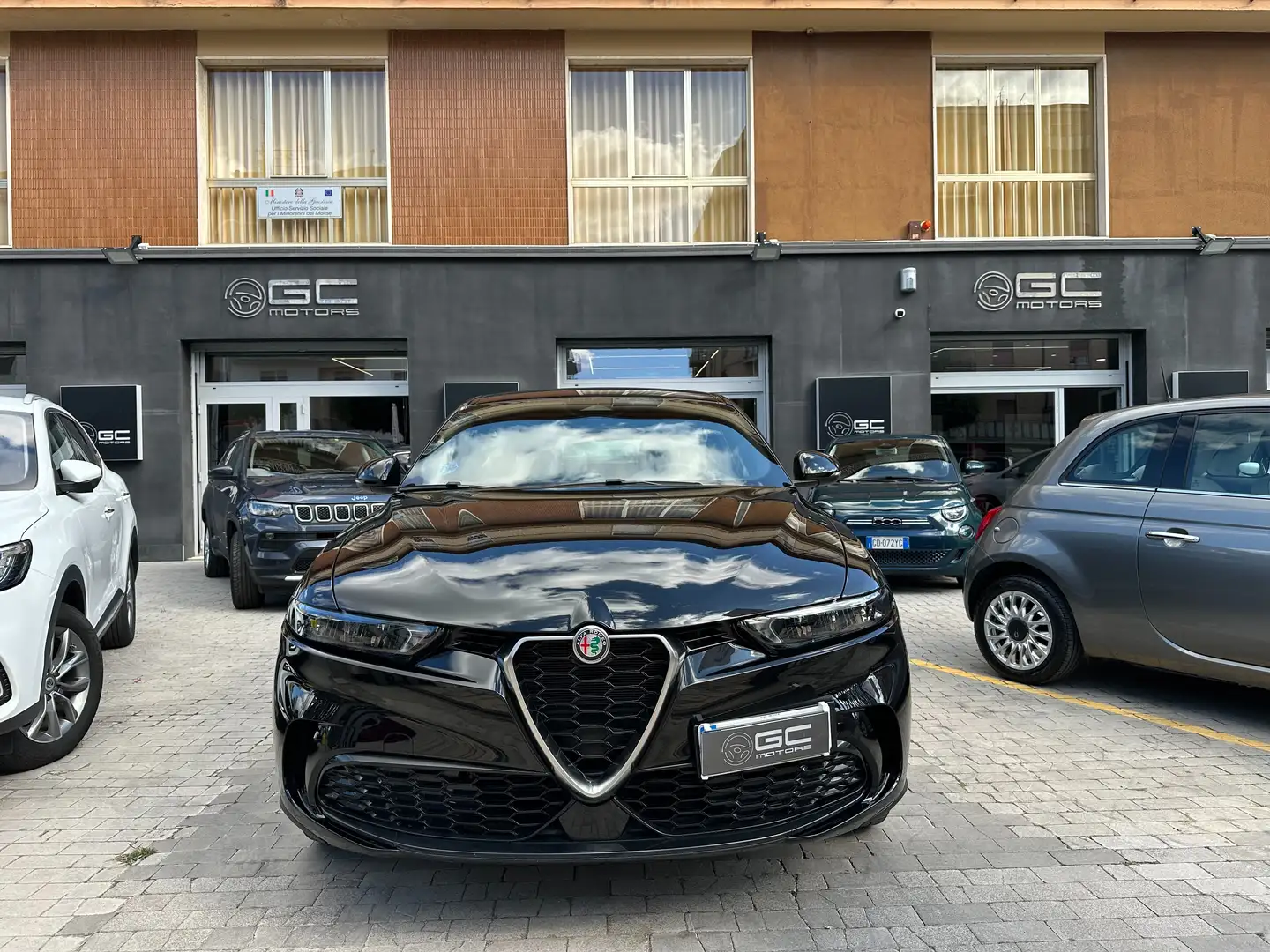 Alfa Romeo Tonale 1.5 hybrid Super 130cv tct7 Zwart - 2