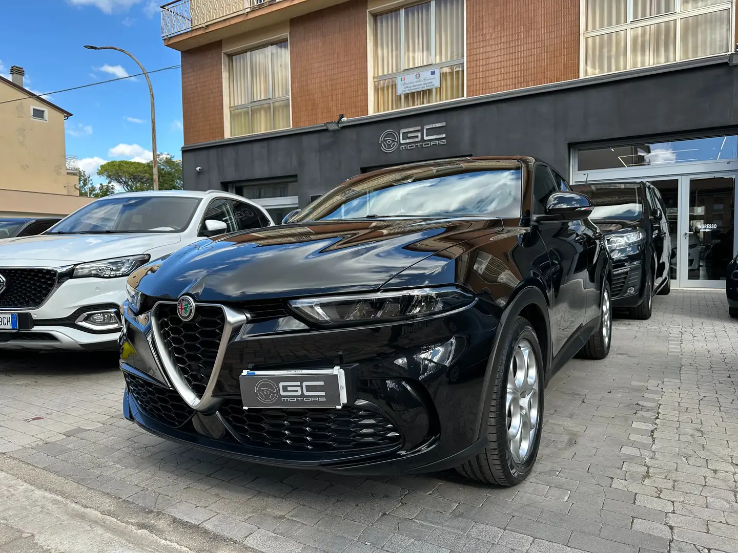 Alfa Romeo Tonale 1.5 hybrid Super 130cv tct7 Zwart - 1